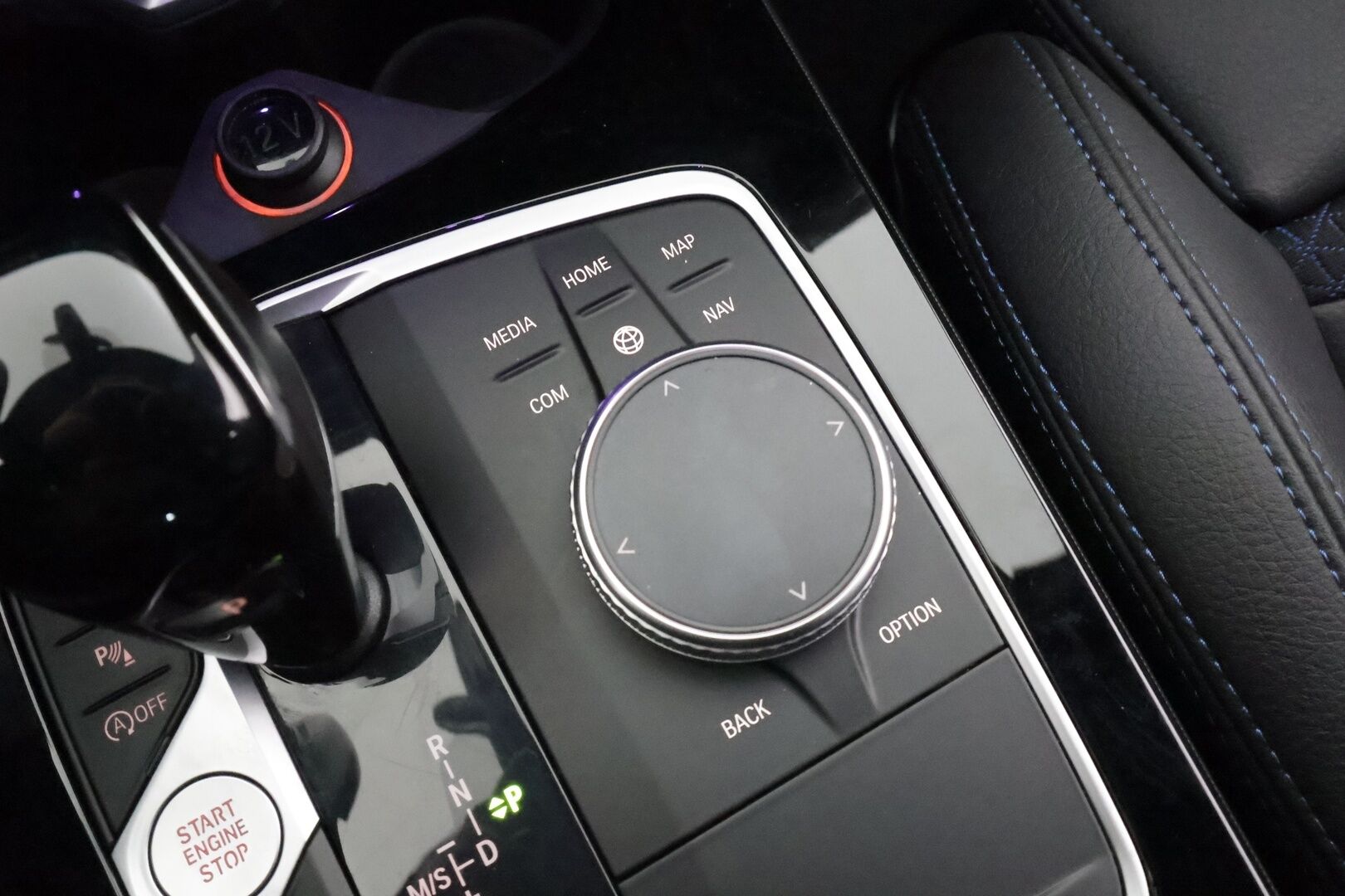 BMW 118 2022 F40 Hatchback 118i A Business M Sport * Vakkari / LED / Hifit / Sporttipenkit / P.Tutkat / Apple&Android * - Suomi-auto / Merkkihuollettu / Kahdet Renkaat - HULLUT AVAJAISHULINAT KORKOTARJOUS 3,29 %