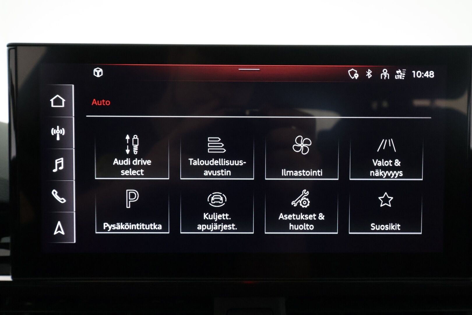 Audi A4 2021 Avant Business 40 TFSI 150 kW MHEV quattro S tronic - | ACC | Koukku | Webasto | S-Line sisäpaketti | Matrix | Puolinahat | Sporttipenkit | Active Lane Assist | P.kamera | Keyless | 2x renkaat aluin |