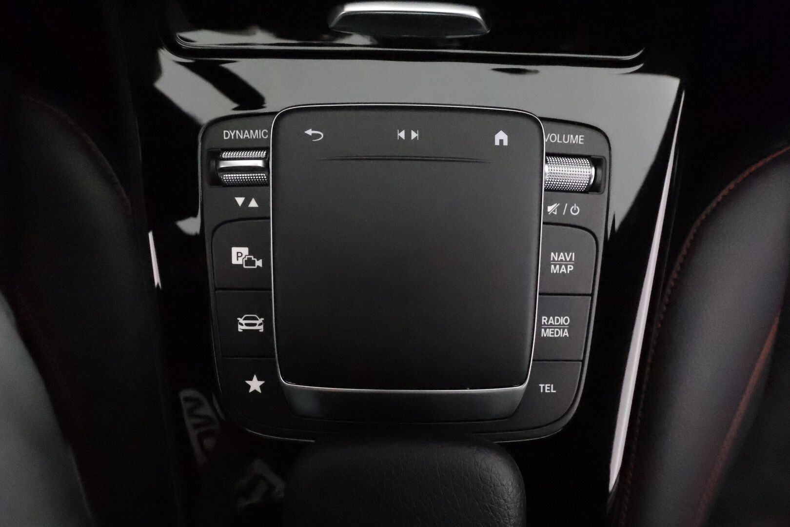 Mercedes-Benz A 2022 250 e A Business AMG Edition EQ Power *Distronic+ / P.kamera / Multibeam / Widescreen / Puolinahat / Navi* - * Akku kuntotarkastettu! Suomi-auto / Kahdet renkaat aluvanteilla *