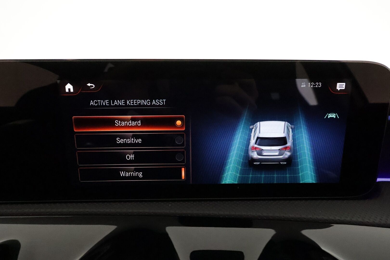 Mercedes-Benz A 2022 250 e A Business AMG Edition EQ Power *Distronic+ / P.kamera / Multibeam / Widescreen / Puolinahat / Navi* - Suomi-auto / Kahdet renkaat aluvanteilla