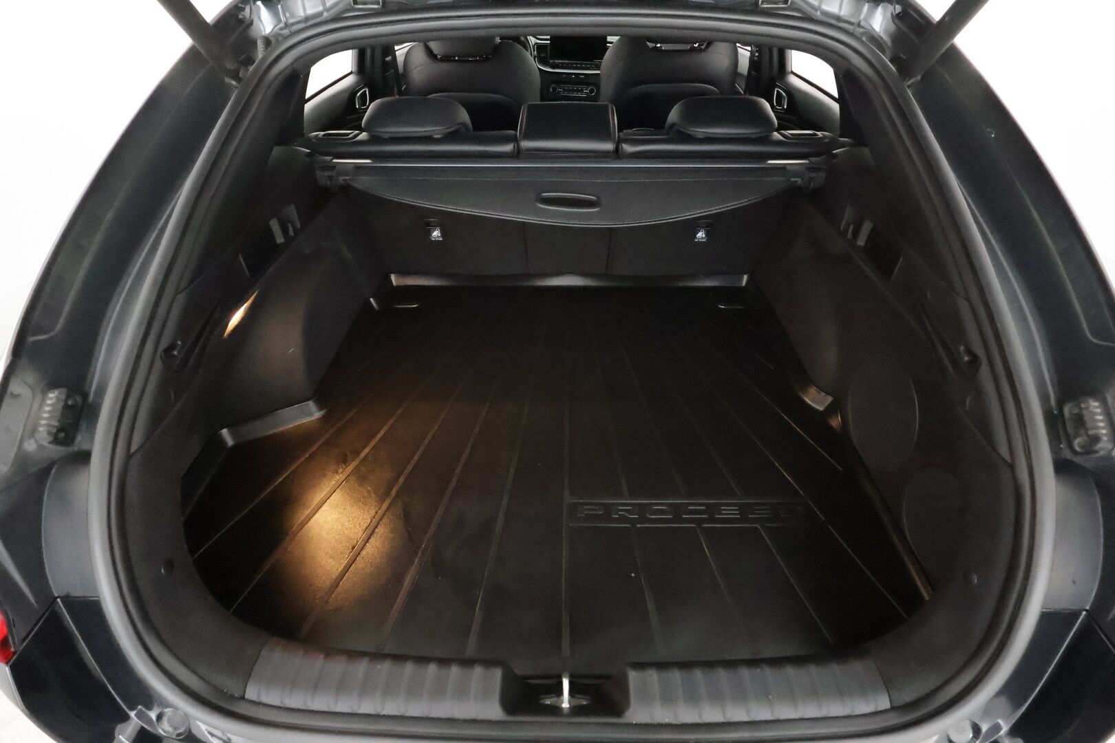 Kia ProCeed 2021 1,6 T-GDI 204hv GT Business Premium DCT **Panorama / JBL / Adapt. vakkari / Digimittaristo / Muistipenkki / P.kamera** - Juusri katsastettu! / 1-om. Suomi-auto / Facelift / Lohkolämmitin / Kahdet renkaat