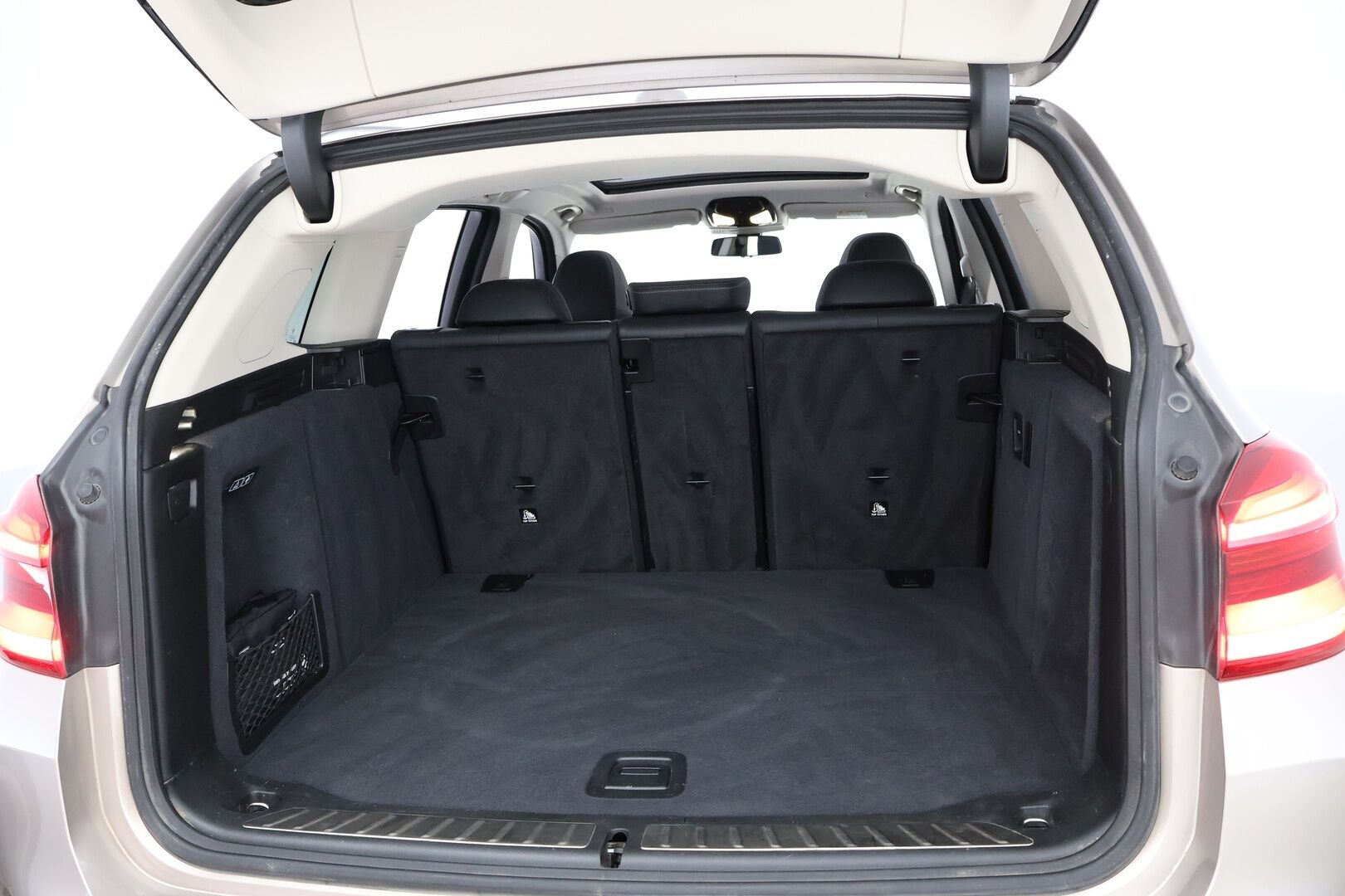 BMW iX3 2021 G08 Charged Plus Impressive - 3,99 % KORKOTARJOUS TÄHÄN AUTOON - Adapt.Vakkari / Harman&Kardon / Vetokoukku / HUD / Nahkasisusta / Gesture Control / Panoraama / Driving Assistant Prof. / Supervarusteltu!