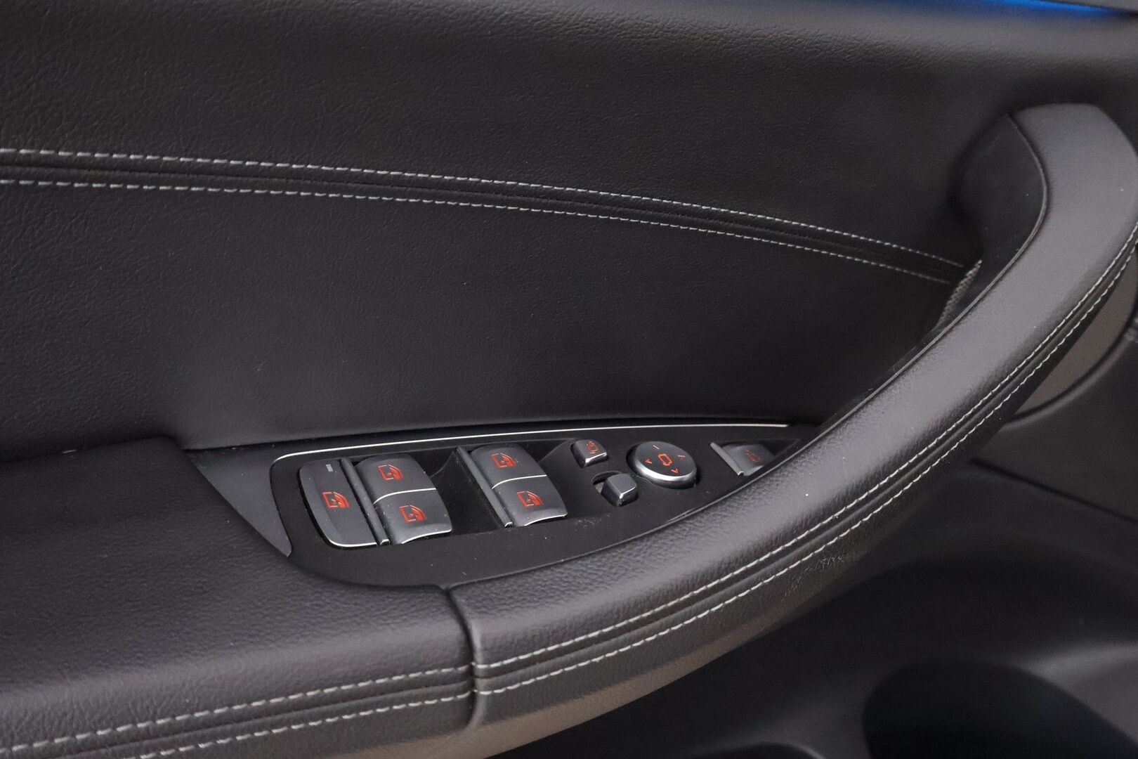 BMW iX3 2021 G08 Charged Plus Impressive - 3,99 % KORKOTARJOUS TÄHÄN AUTOON - Adapt.Vakkari / Harman&Kardon / Vetokoukku / HUD / Nahkasisusta / Gesture Control / Panoraama / Driving Assistant Prof. / Supervarusteltu!