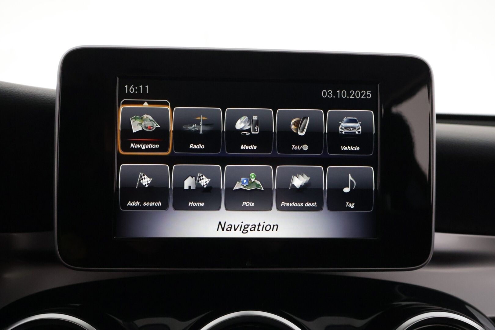 Mercedes-Benz GLC 2017 350 e 4Matic A Premium Business ** Lisälämmitin / Osasähkö penkit / Navi - ** Hyvin huollettu / Vähän ajettu / Kahdet renkaat **