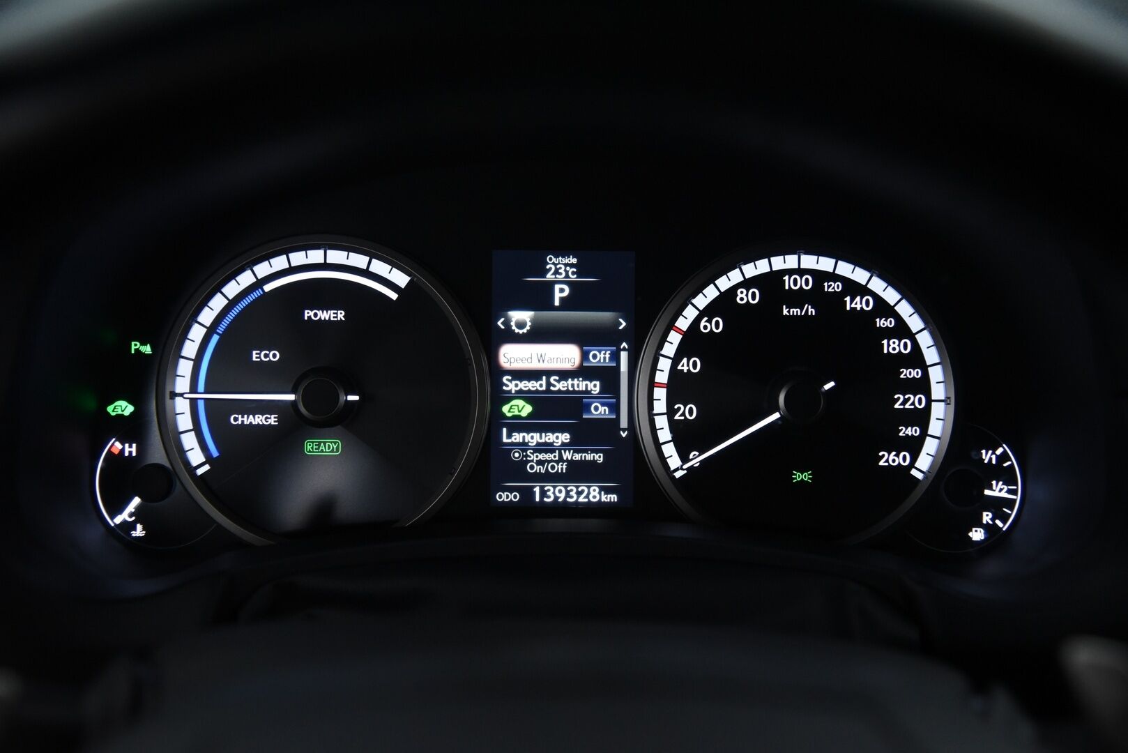Lexus NX 2016 300h F Sport -  Adapt. Vakkari / LED-valot / P.kamera / Vetokoukku  / KeyLessGo / Navi** - Kahdet Renkaat