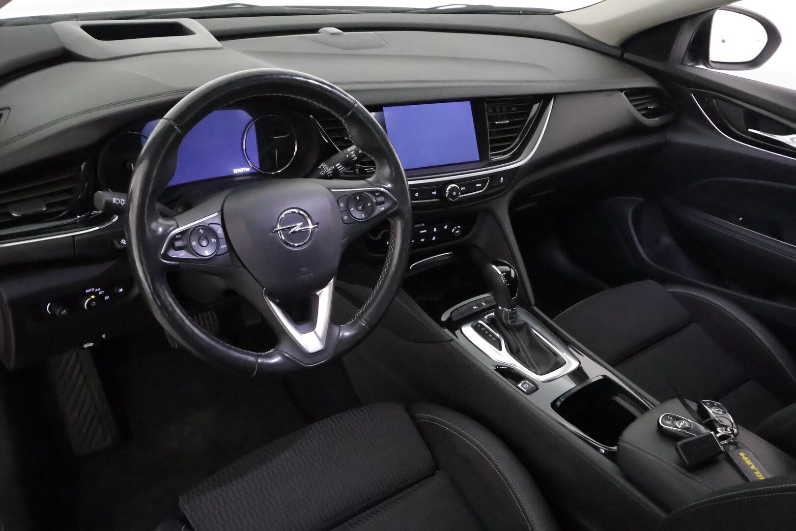 Opel Insignia 2021 Sports Tourer Business 175 D Turbo A **HUD / ACC / LED / Webasto / Koukku / P.kamera /  Sporttipenkki Muistilla** - 1-om Suomi-auto / Kahdet Renkaat