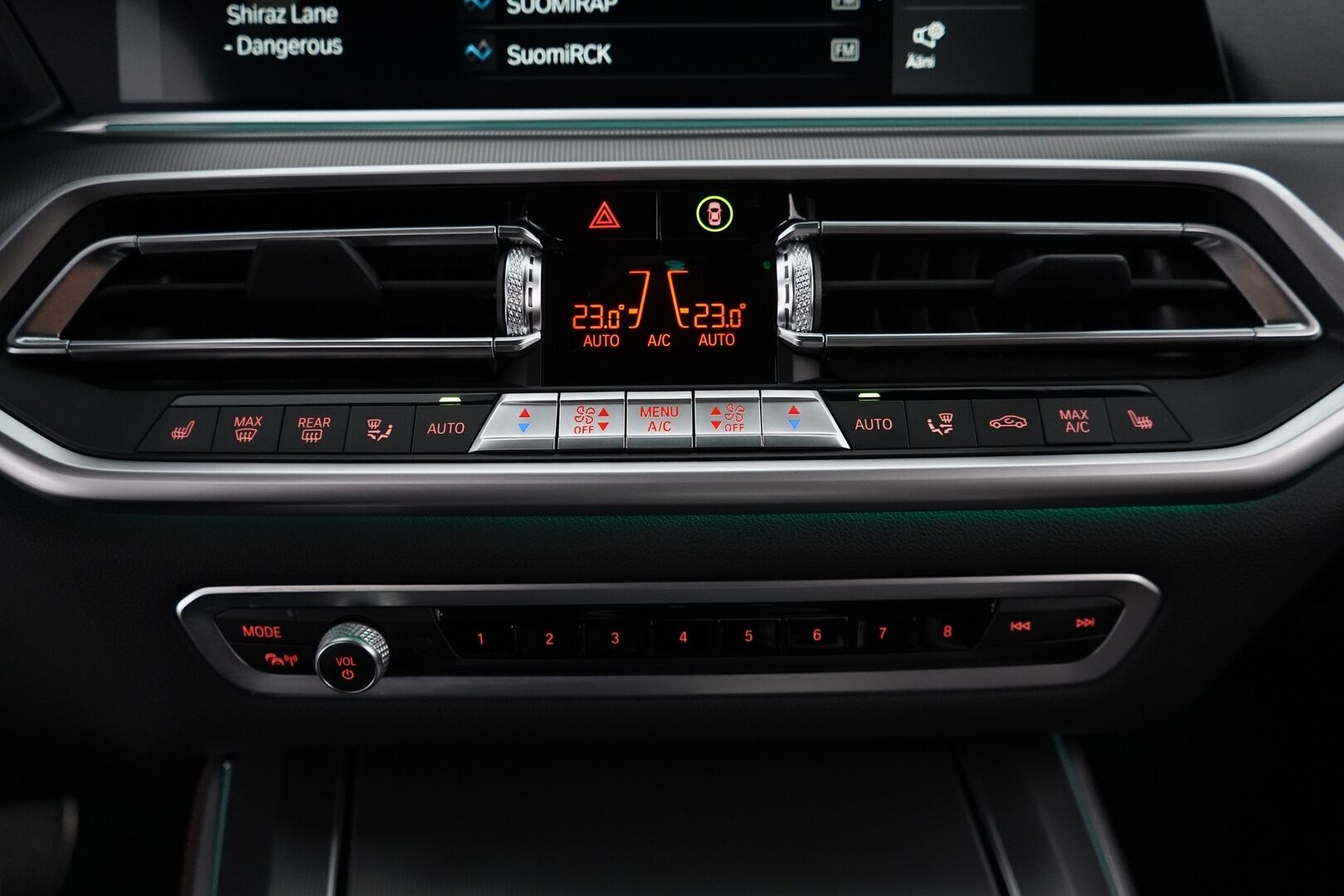 BMW X5 2022 G05 xDrive45e A Charged Edition - Ruskeat nahat | ACC | Kamera | Suomi-auto | Ilma-Alusta | 2 Renkaat