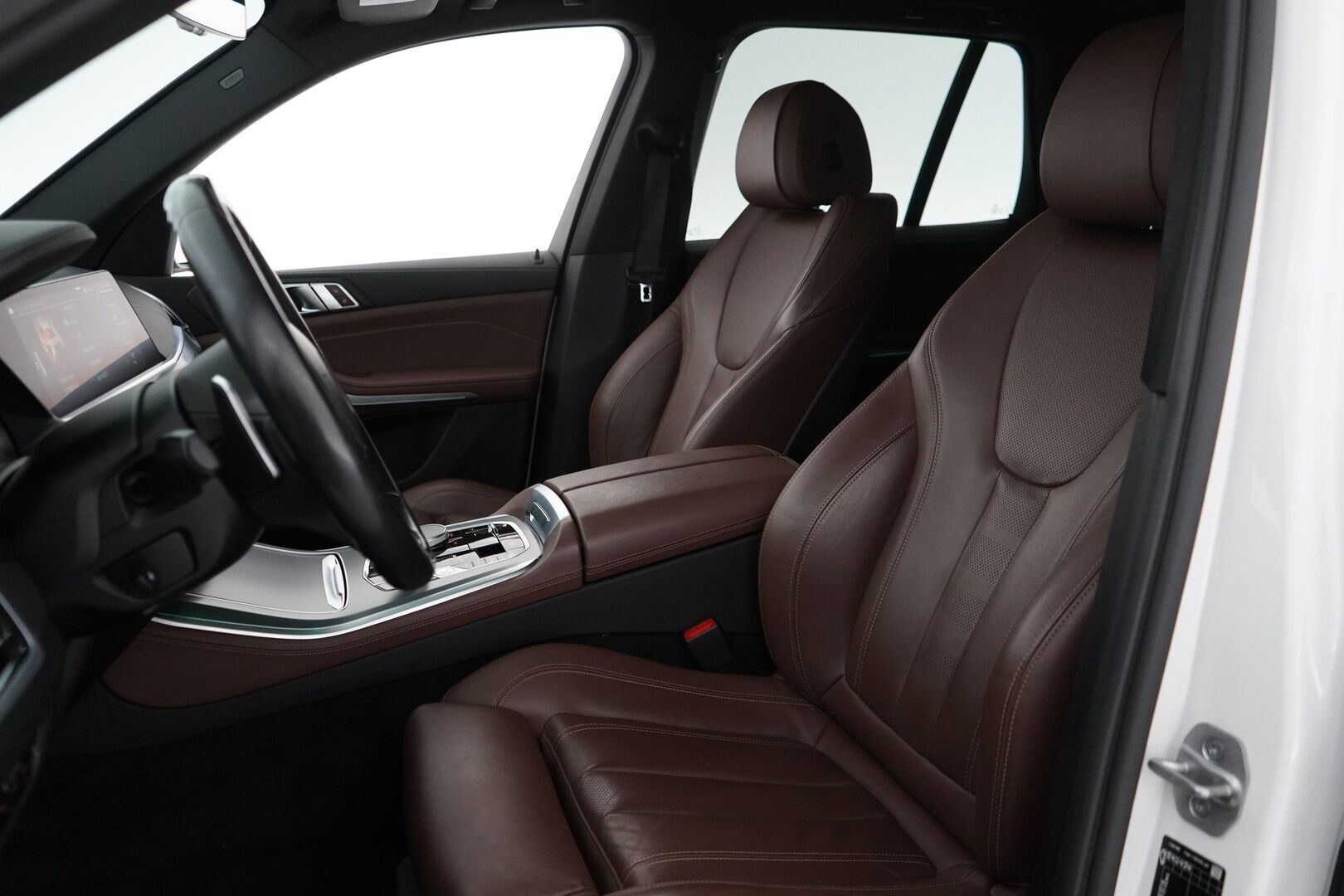 BMW X5 2022 G05 xDrive45e A Charged Edition - Ruskeat nahat | ACC | Kamera | Suomi-auto | Ilma-Alusta | 2 Renkaat