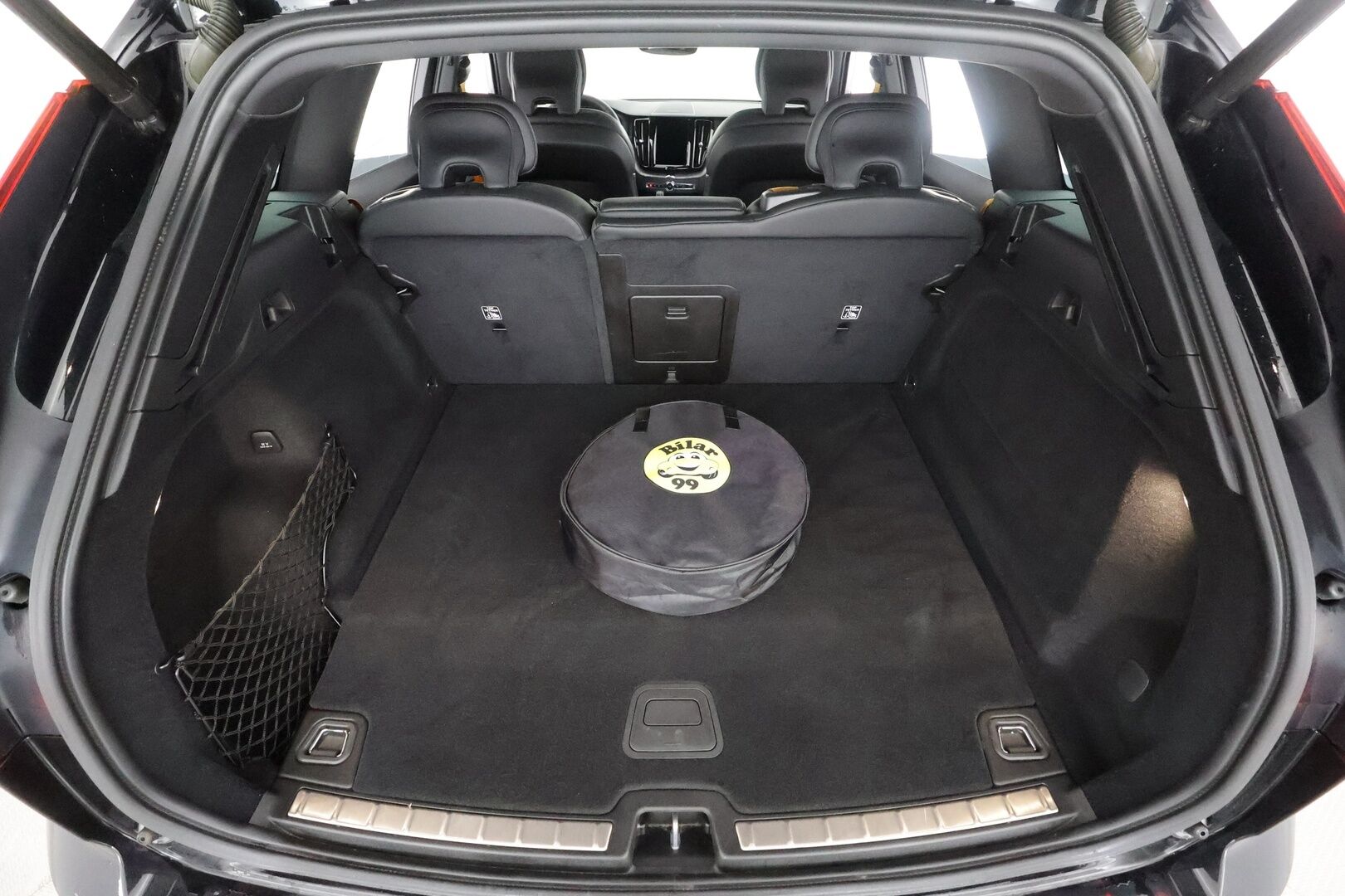 Volvo XC60 2022 T8 TwE AWD Business Polestar Engineered aut - | ACC | Webasto | Öhlins | Harman/Kardon | Panorama | Sporttipenkit muistilla | 360° | Full-LED Active | BLIS | Pilot Assist | 2x renkaat aluin | 