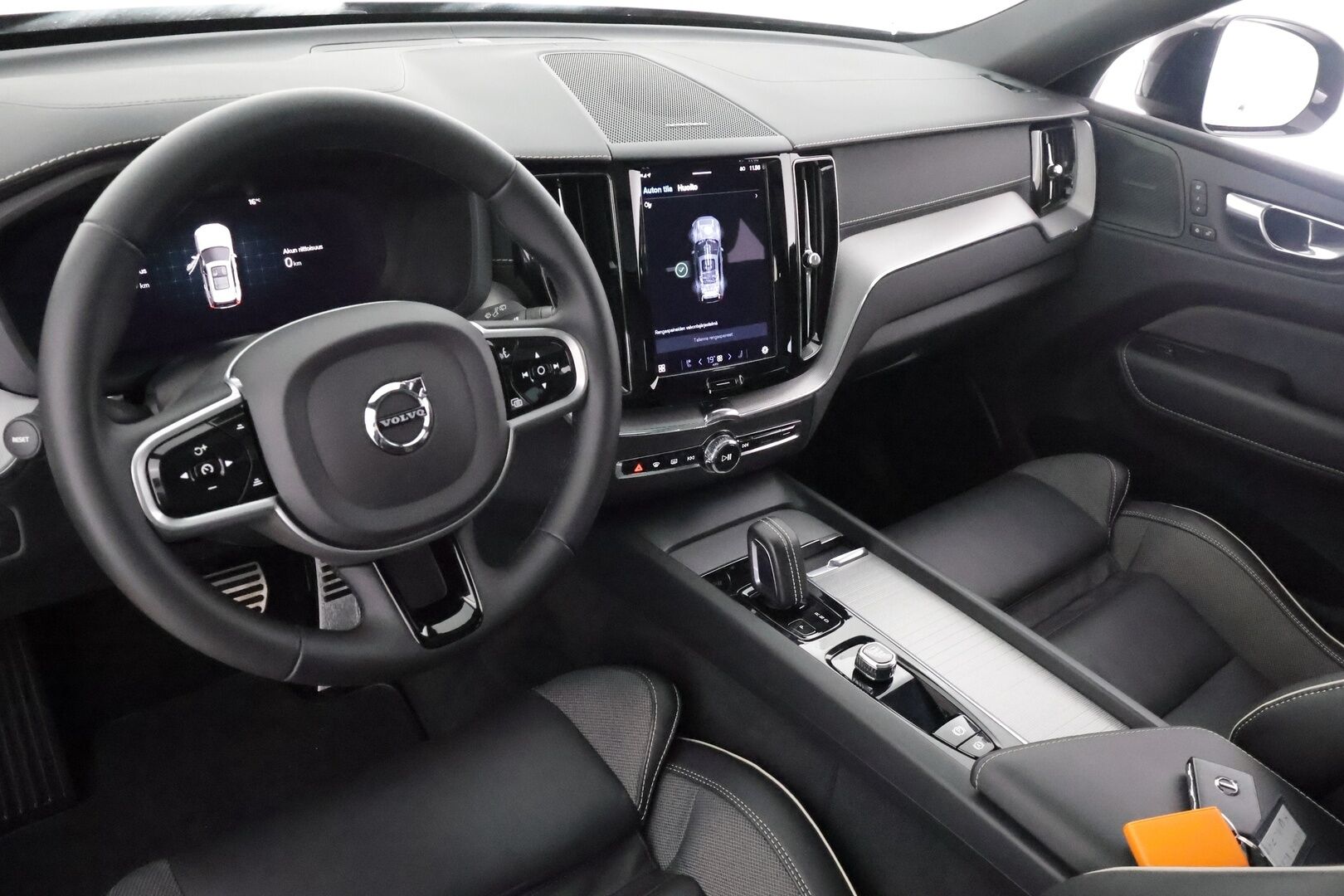 Volvo XC60 2022 T8 TwE AWD Business Polestar Engineered aut - | ACC | Webasto | Öhlins | Harman/Kardon | Panorama | Sporttipenkit muistilla | 360° | Full-LED Active | BLIS | Pilot Assist | 2x renkaat aluin | 