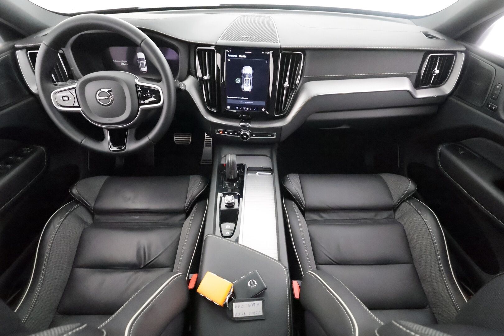 Volvo XC60 2022 T8 TwE AWD Business Polestar Engineered aut - | ACC | Webasto | Öhlins | Harman/Kardon | Panorama | Sporttipenkit muistilla | 360° | Full-LED Active | BLIS | Pilot Assist | 2x renkaat aluin | 