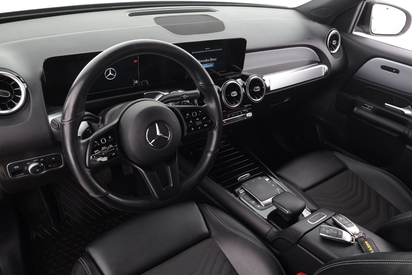 Mercedes-Benz GLB 2022 200 d 4MATIC A Business * Webasto / Koukku / LED-High Performance / P.Kamera / Sportpenkit / Navi / Kaistavahti * - 1-om Suomi-auto / Kahdet renkaat - HULLUT BLACKWEEK JATKOT - KORKOTARJOUS 2,49%