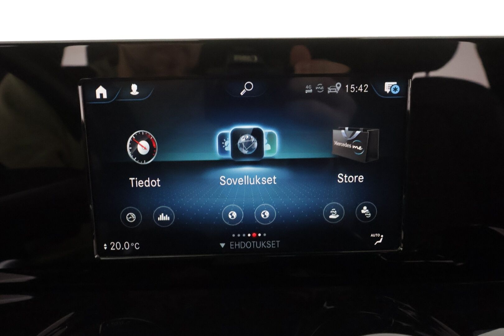 Mercedes-Benz GLB 2022 200 d 4MATIC A Business * Webasto / Koukku / LED-High Performance / P.Kamera / Sportpenkit / Navi / Kaistavahti * - 1-om Suomi-auto / Kahdet renkaat - HULLUT BLACKWEEK JATKOT - KORKOTARJOUS 2,49%