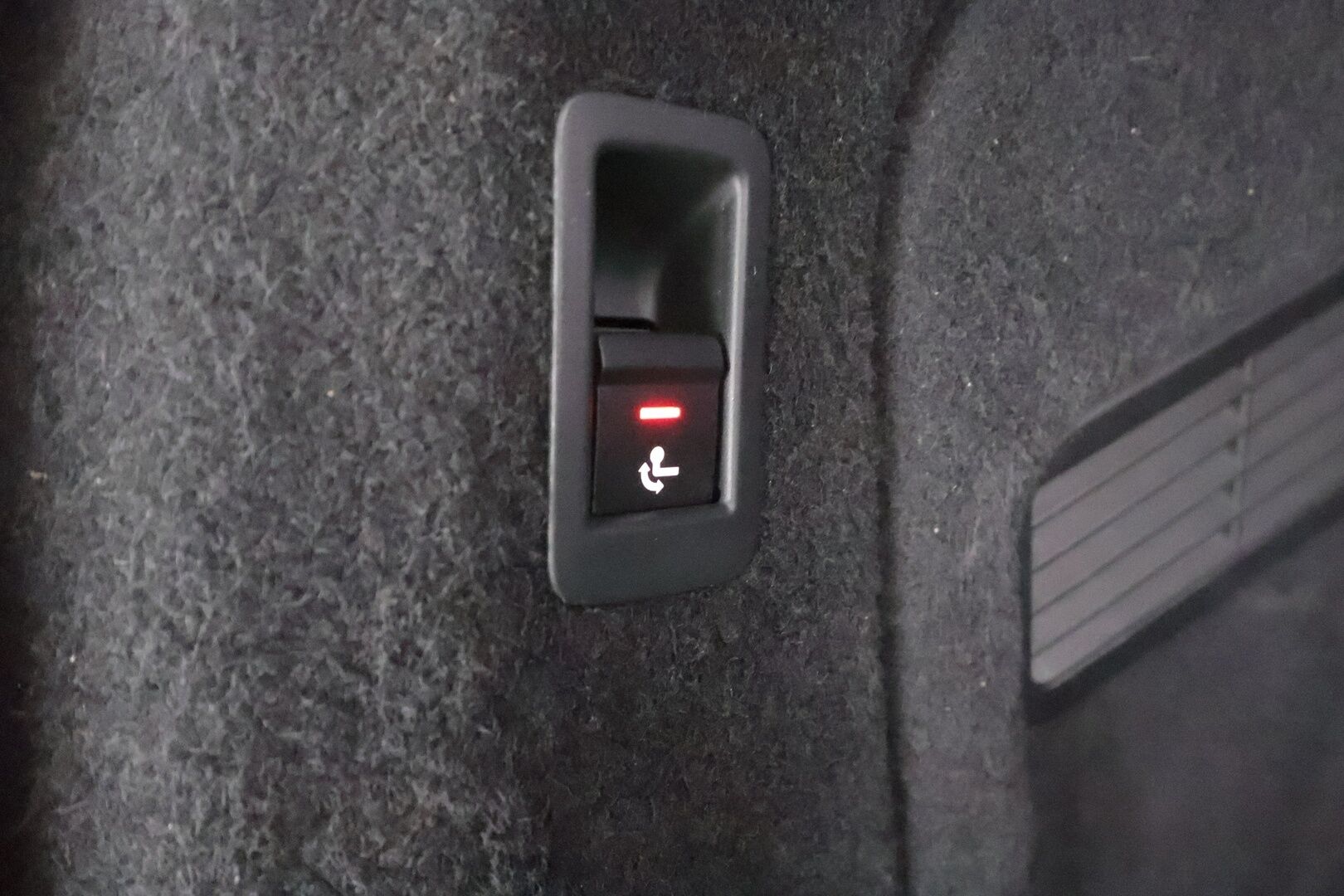 Audi A5 2022 Sportback Business Advanced 30 TDI S tronic * Webasto / Vakkari / P.kamera / Matrix LED / Koukku / Sporttipenkit * - Kahdet renkaat aluvanteilla / Juuri huollettu - HULLUT BLACKWEEK JATKOT - KORKOTARJOUS 2,49%