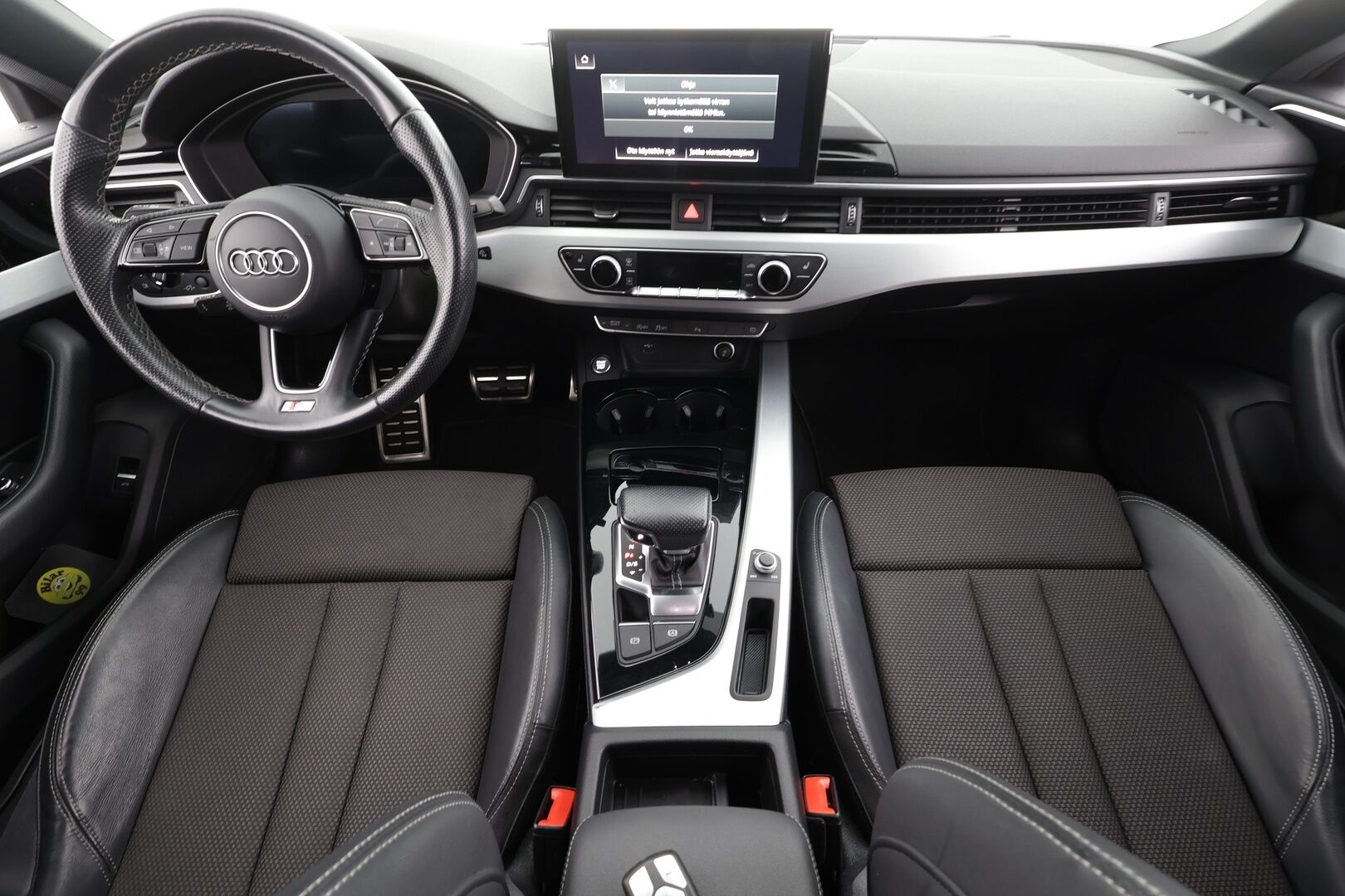 Audi A5 2022 Sportback Business Advanced 35 TFSI MHEV S tronic* Facelift / Matrix LED / Koukku / Webasto / P.kamera / Sporttipenkit - 1.Om Suomi auto / 2x renkaat alumiini vanteilla - HULLU BLACKWEEK KORKOTARJOUS 2,49%