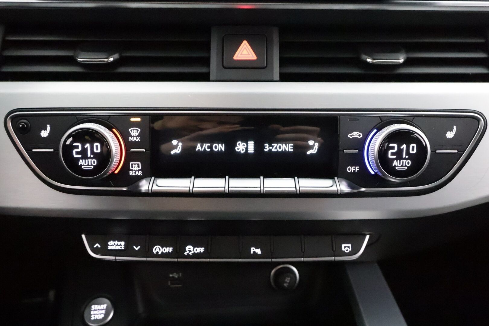 Audi A5 2022 Sportback Business Advanced 35 TFSI MHEV S tronic* Facelift / Matrix LED / Koukku / Webasto / P.kamera / Sporttipenkit - 1.Om Suomi auto / 2x renkaat alumiini vanteilla - HULLU BLACKWEEK KORKOTARJOUS 2,49%