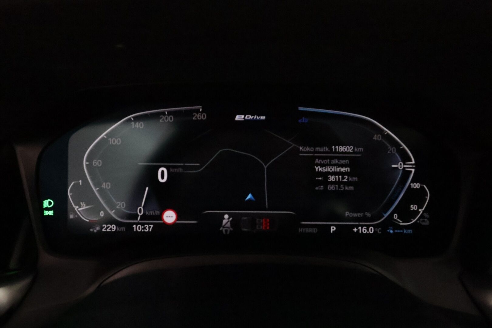 BMW 330 2022 G20 Sedan 330e A Charged Edition M Sport **ACC / Lasikattoluukku / Hifi / LED / Navi / P.tutkat / Sporttipenkit** - 1.Om Suomi-auto / Kahdet renkaat aluvanteilla / Merkkihuollettu