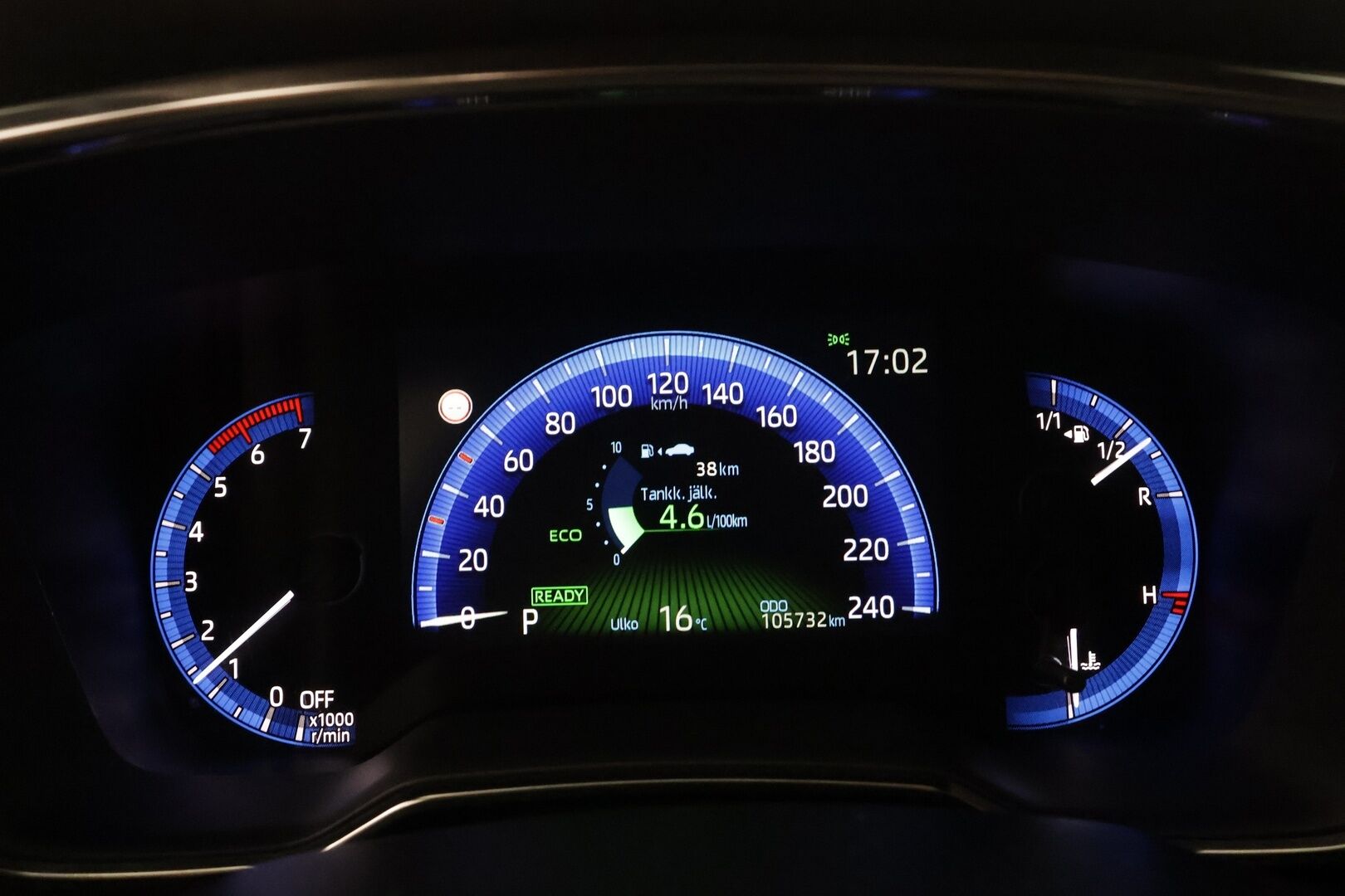 Toyota Corolla 2021 Touring Sports 1,8 Hybrid Active Edition - | ACC | Webasto | Koukku | P.kamera | Navi | Apple & Android | Keyless | LED | LTA | Lämm. ratti | Sähk. takaluukku | Merkkihuollot | 2x renkaat aluin |