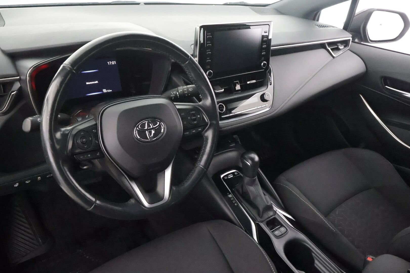Toyota Corolla 2021 Touring Sports 1,8 Hybrid Active Edition - | ACC | Webasto | Koukku | P.kamera | Navi | Apple & Android | Keyless | LED | LTA | Lämm. ratti | Sähk. takaluukku | Merkkihuollot | 2x renkaat aluin |