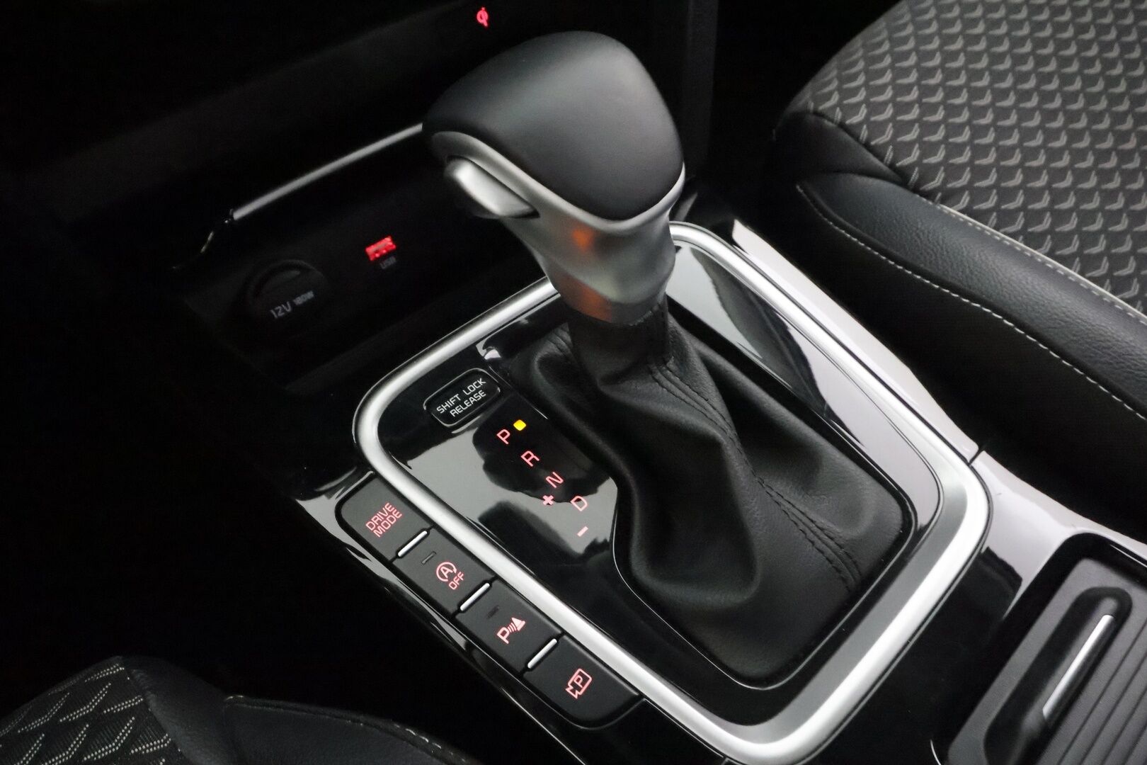 Kia XCeed 2023 1,5 T-GDI Mild-Hybrid 160hv Business Premium DCT - | JBL | ACC | LED | P.Kamera | Navi | Katveavustin | Kaistavahti | Keyless | Digimittaristo | Sisätilanlämmitin | Ratinlämmitys | Apple&Android | 1-om Suomi-auto | Merkkihuollot | Kahdet renkaat | 