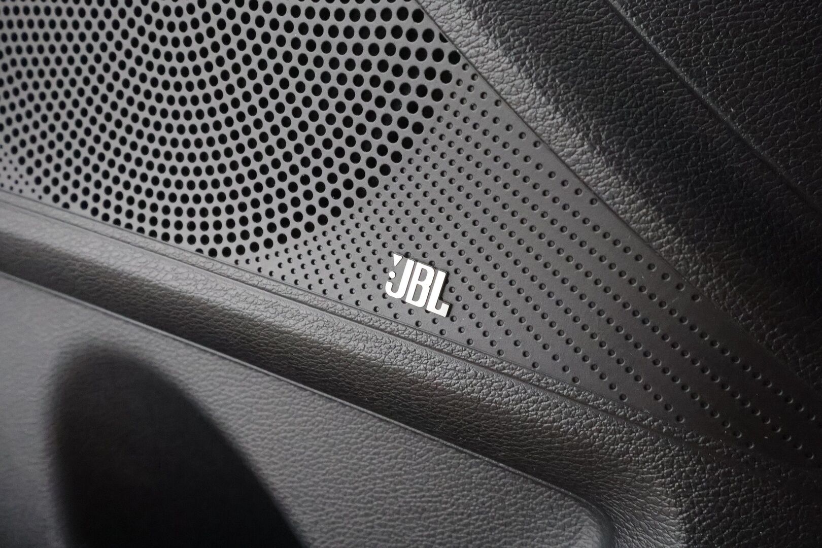 Kia XCeed 2023 1,5 T-GDI Mild-Hybrid 160hv Business Premium DCT - | JBL | ACC | LED | P.Kamera | Navi | Katveavustin | Kaistavahti | Keyless | Digimittaristo | Sisätilanlämmitin | Ratinlämmitys | Apple&Android | 1-om Suomi-auto | Merkkihuollot | Kahdet renkaat | 