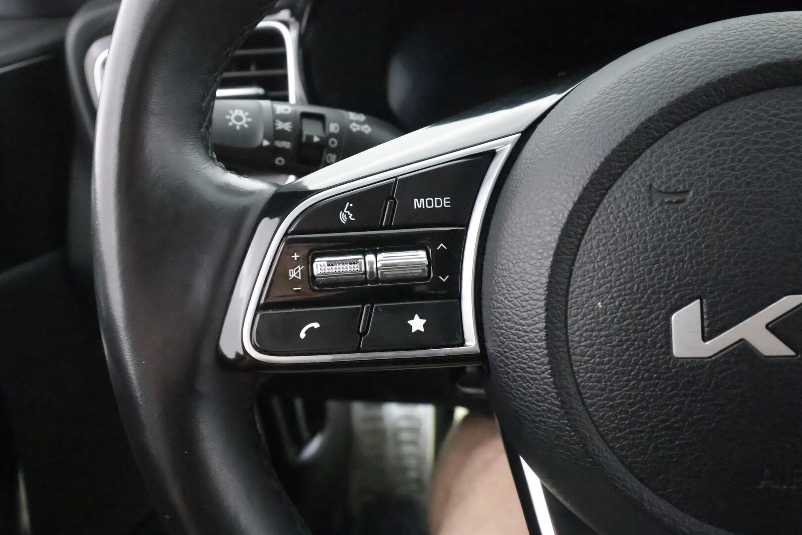 Kia XCeed 2023 1,5 T-GDI Mild-Hybrid 160hv Business Premium DCT - | JBL | ACC | LED | P.Kamera | Navi | Katveavustin | Kaistavahti | Keyless | Digimittaristo | Sisätilanlämmitin | Ratinlämmitys | Apple&Android | 1-om Suomi-auto | Merkkihuollot | Kahdet renkaat | 