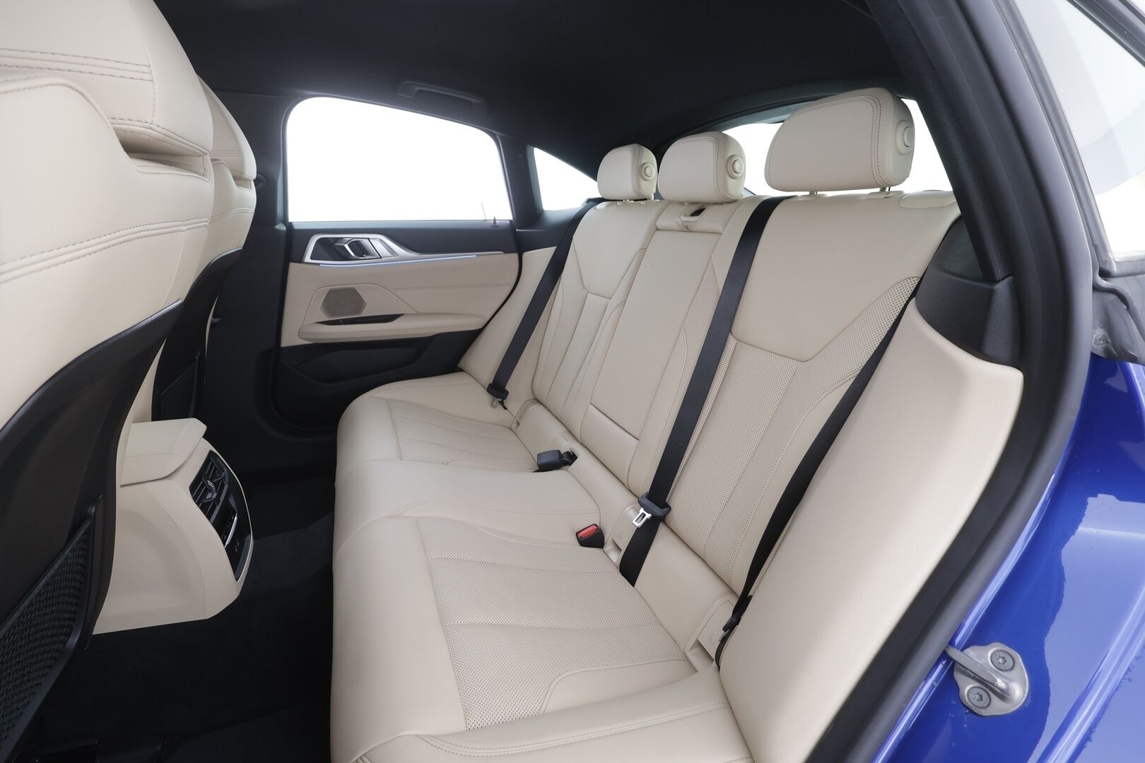 BMW i4 2023 eDrive40 M-Sport - | ACC | Lisälämmitin | LED | P.kamera | Widescreen | Sporttinahat | Comfort Access | Hifit | Suomi-auto | Merkkhuollettu | Kahdet Renkaat |