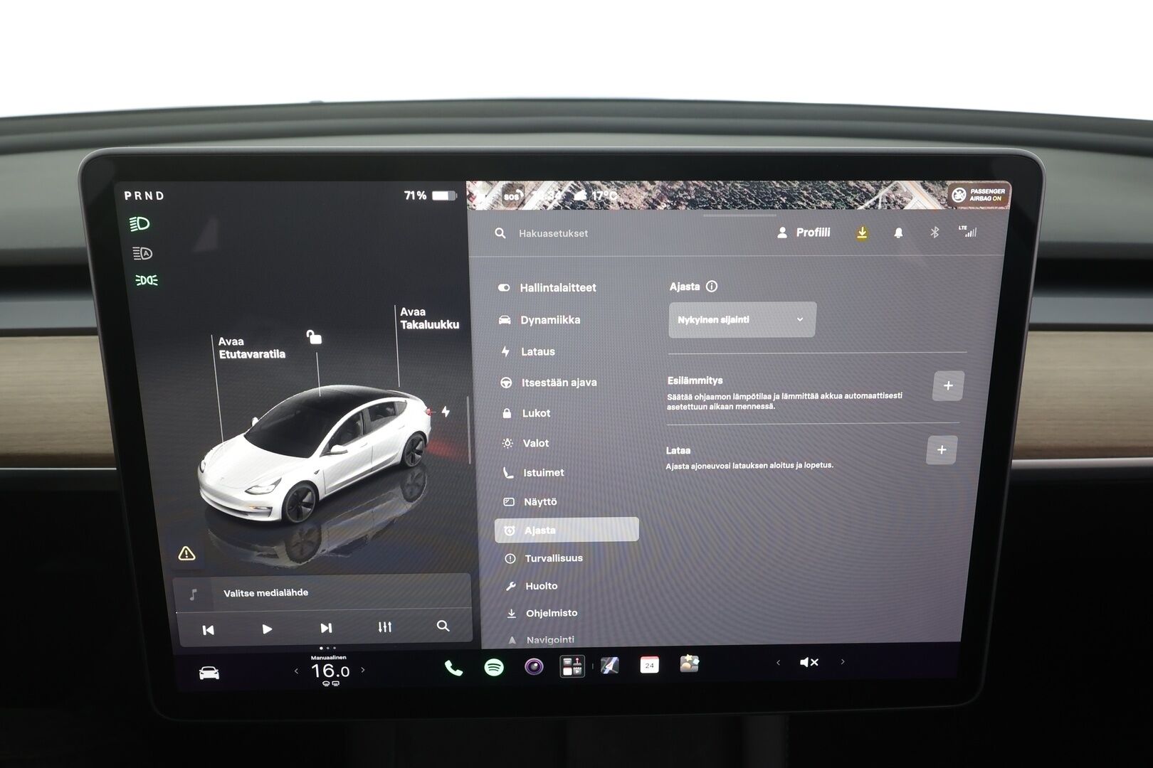 Tesla Model 3 2022 Standard Range Plus - | ILP | Lasikatto | ACC | Matrix-LED | P.Kamera | Muistipenkki | Premium Speakers | Navi | Kaistavahti | Keyless | Premium Connectivity | Kahdet renkaat | 2x Latauskaapelit |