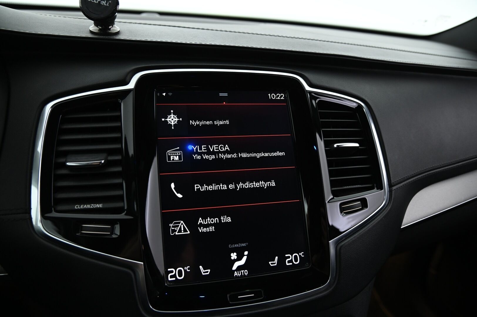 Volvo XC90 2016 T8 Twin Engine AWD R-Desing aut 7.P - 3,99 % KORKOTARJOUS TÄHÄN AUTOON - 31.5. ASTI! - SOH 84% / LED / HUD / ACC / Webasto / Koukku / P-kamera / Panorama 