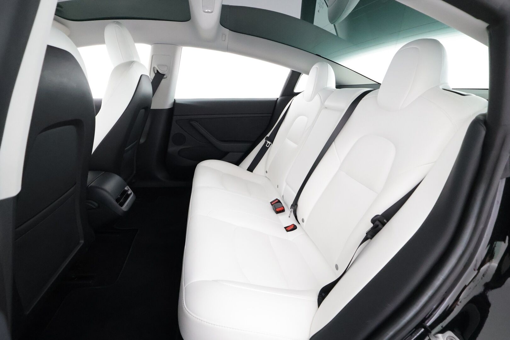 Tesla Model 3 2023 Standard Range Plus - | ACC | ILP | Ryzen | Lasikatto | Valkoiset nahat | Matrix-LED | Muistipenkki | P.kamera | Autosteer | Lämm. ratti | Sähk. takaluukku | 
