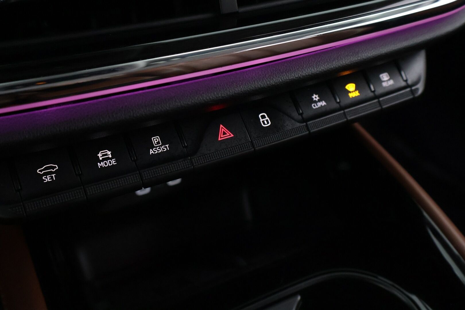 Skoda Enyaq 2022 80 iV - | ecoSuite nahkasisusta | Canton | Matrix LED | Lämpöpumppu | Koukku | ACC | BLIS | Muistipenkki | P.kamera | Keyless | 21" |