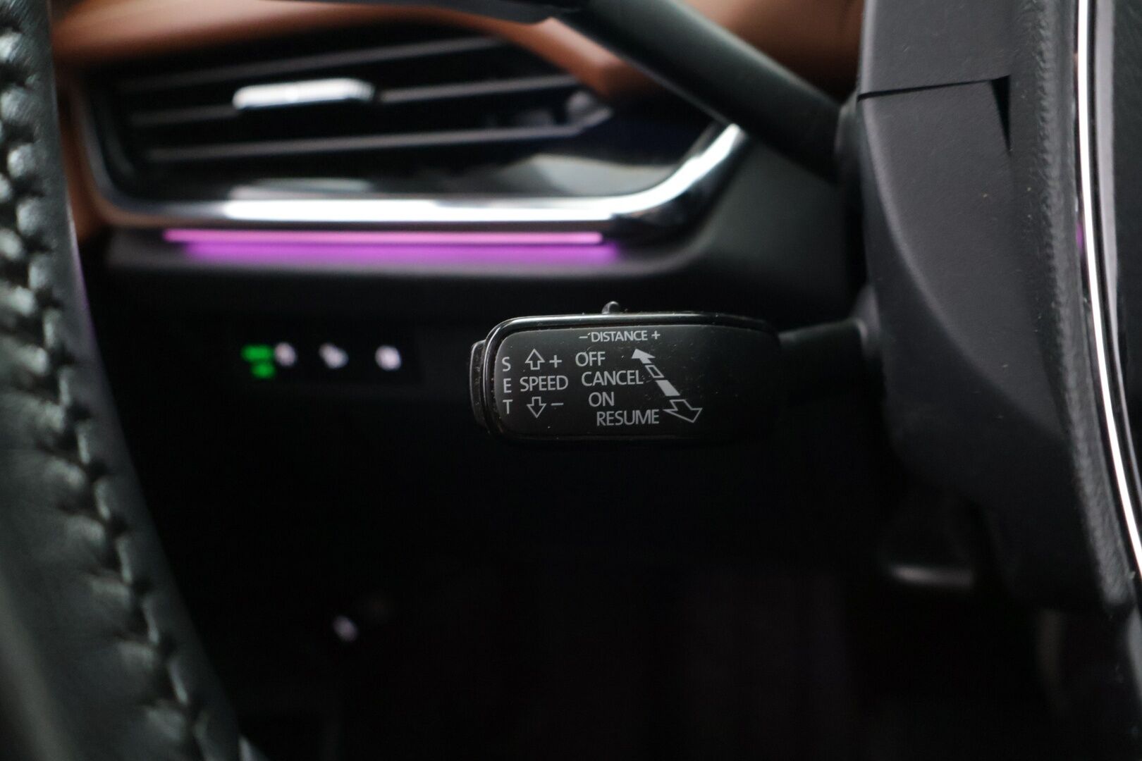 Skoda Enyaq 2022 80 iV - | ecoSuite nahkasisusta | Canton | Matrix LED | Lämpöpumppu | Koukku | ACC | BLIS | Muistipenkki | P.kamera | Keyless | 21" |