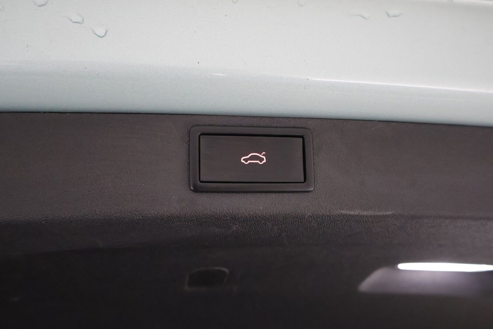 Skoda Enyaq 2022 80 iV - | ecoSuite nahkasisusta | Canton | Matrix LED | Lämpöpumppu | Koukku | ACC | BLIS | Muistipenkki | P.kamera | Keyless | 21" |