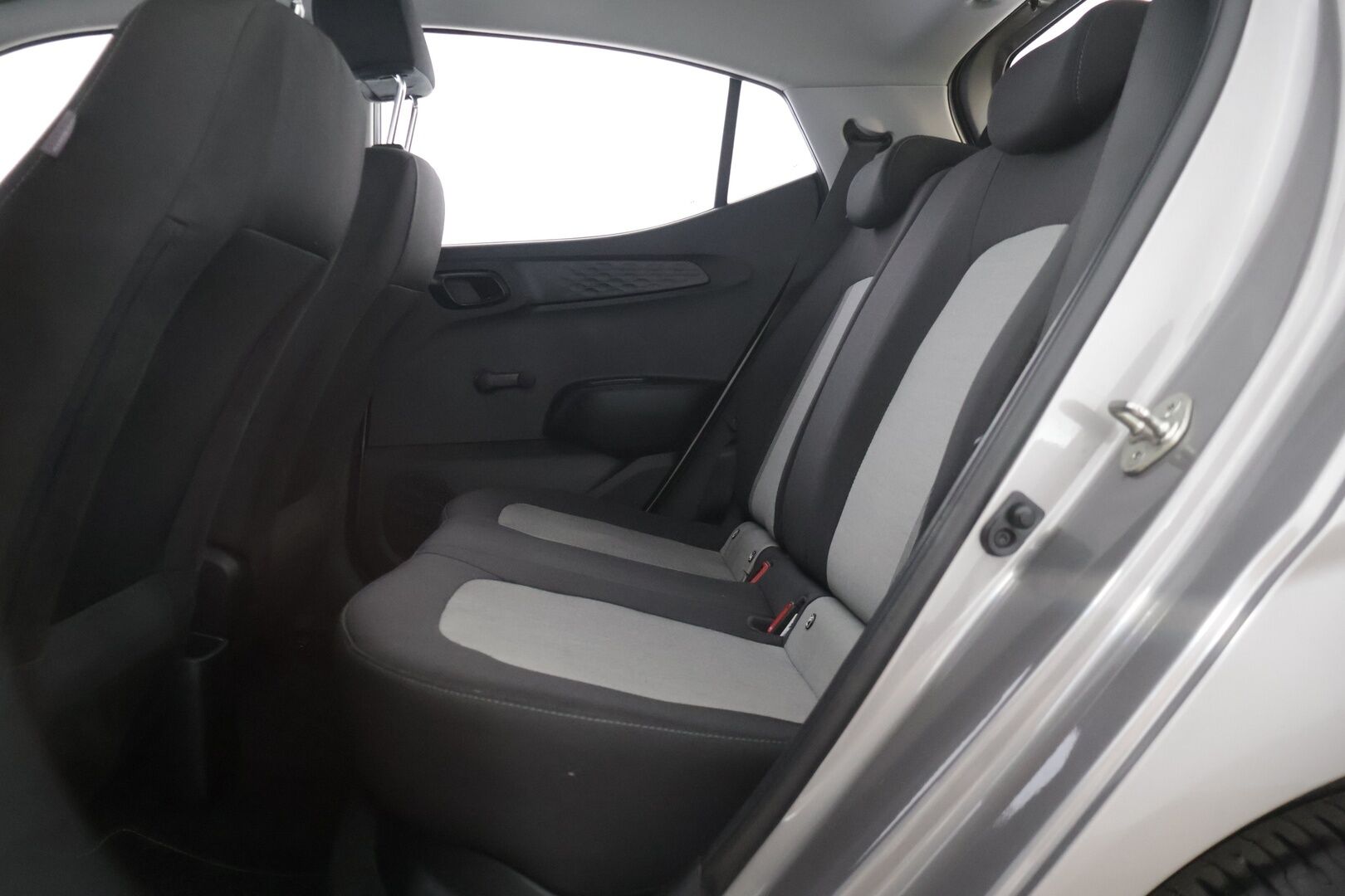 Hyundai i10 2022 1,0 MPI 67 hv 5MT 4-p Fresh - | Hyvin huollettu | Vakionopeudensäädin | Ratinlämmitin | Ilmastointi | 