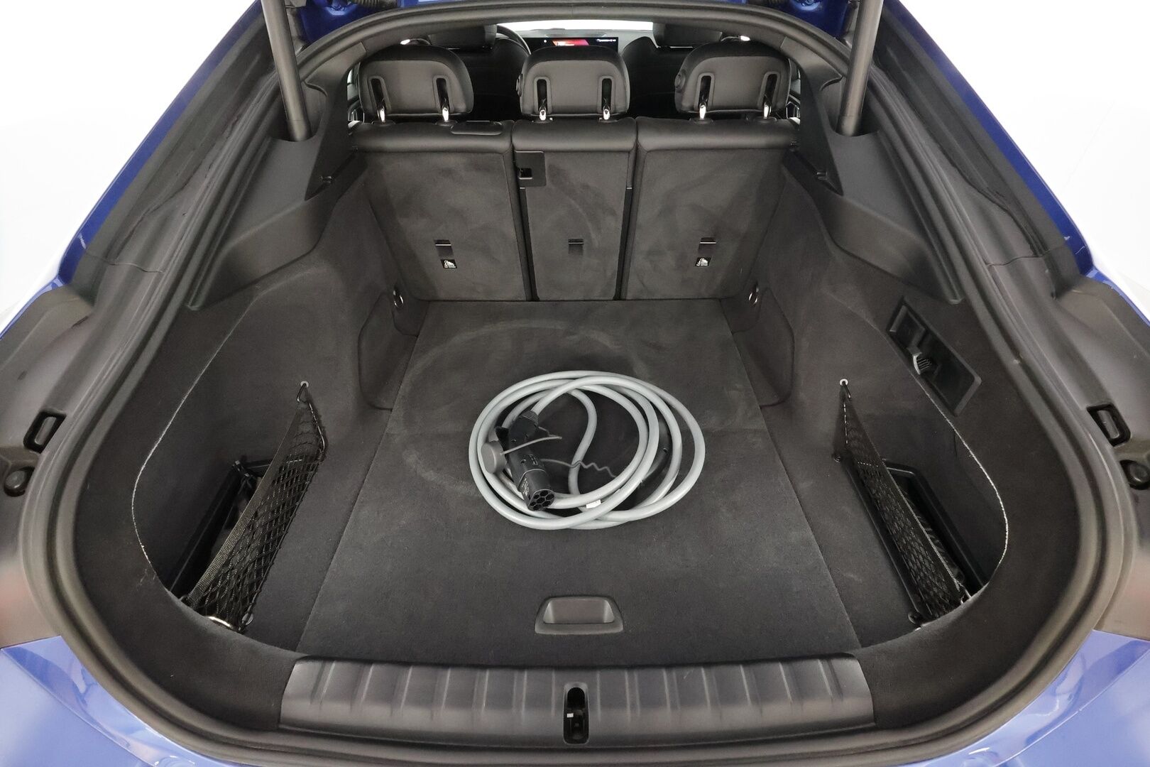 BMW i4 2023 eDrive40 M-Sport * ACC / P.kamera / Hifi / Navi / Sporttipenkit / Sähköluukku * - 1.Om Suomi-auto / Akku kuntotarkastettu / Kahdet renkaat aluvanteilla 