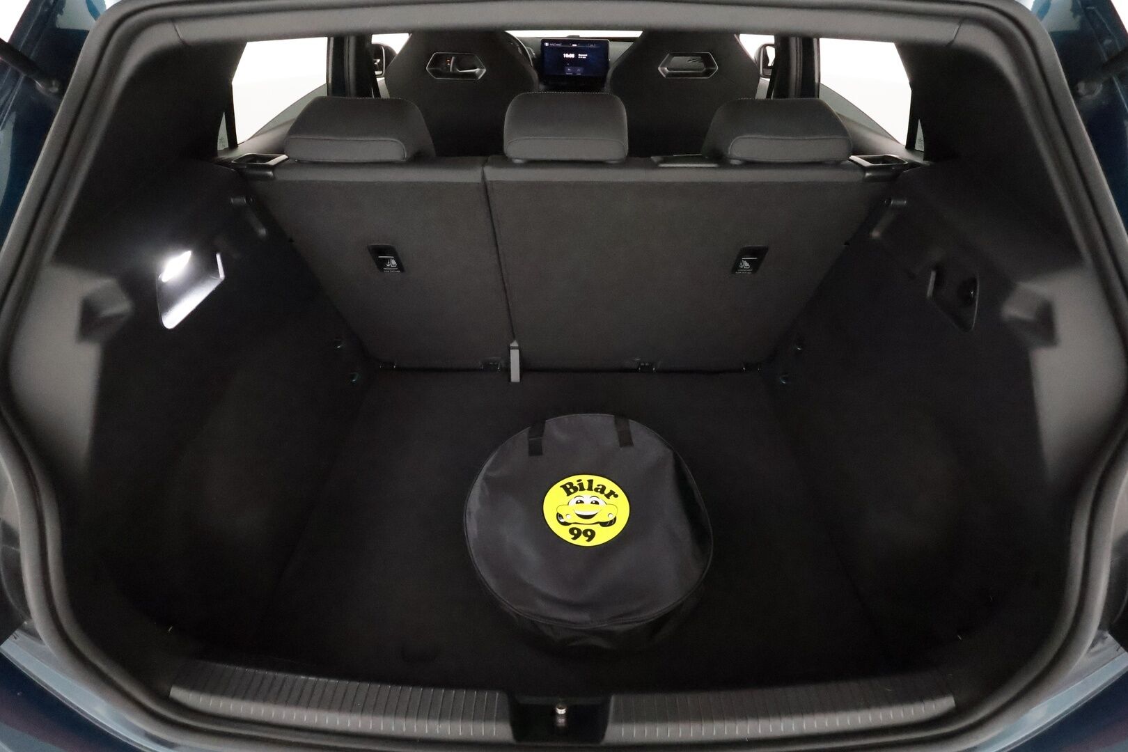 CUPRA Born 2022 150 kW 58kWh **ACC / LED / P.kamera / Digimittaristo / Ratinlämmitin / Navi / Kaistavahti** - Merkkihuollettu! / Akku kuntotarkastettu SoH 95,2% 