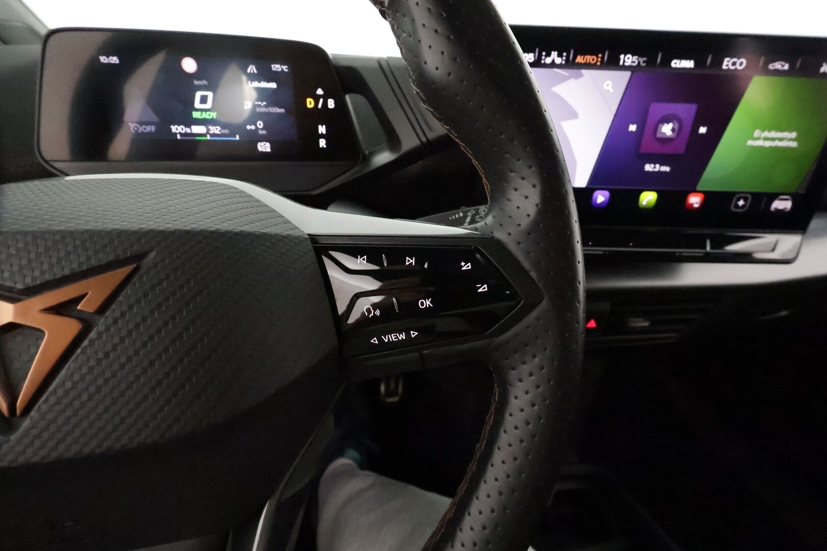 CUPRA Born 2022 150 kW 58kWh **ACC / LED / P.kamera / Digimittaristo / Ratinlämmitin / Navi / Kaistavahti** - Merkkihuollettu! / Akku kuntotarkastettu SoH 95,2% 