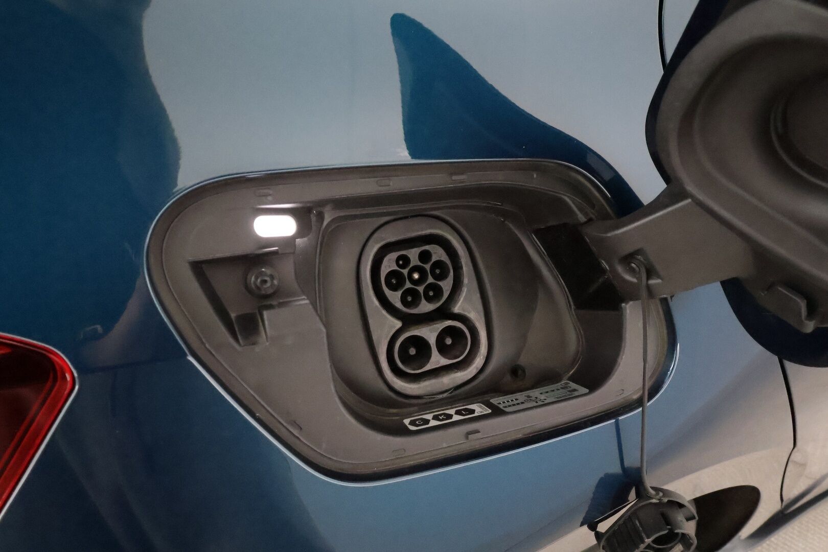 CUPRA Born 2022 150 kW 58kWh **ACC / LED / P.kamera / Digimittaristo / Ratinlämmitin / Navi / Kaistavahti** - Merkkihuollettu! / Akku kuntotarkastettu SoH 95,2% 