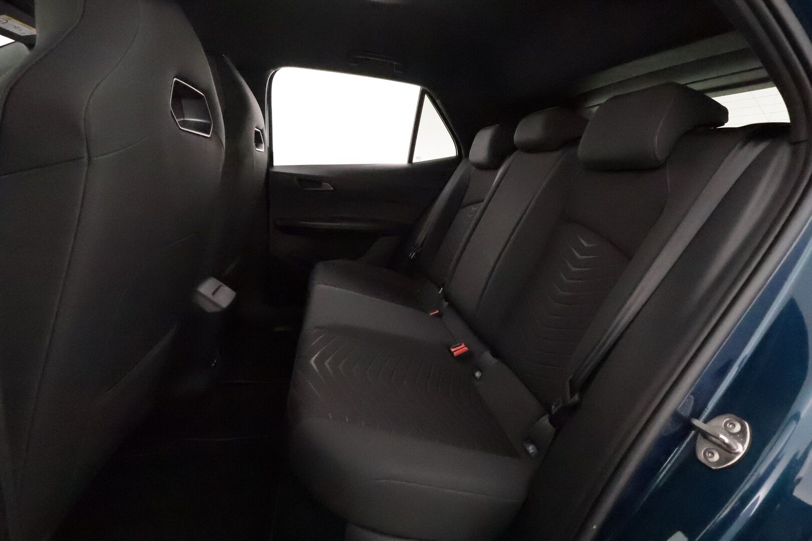 CUPRA Born 2022 150 kW 58 kWh * Adapt.Vakkari / Peruutuskamera / LED / Digimittari / Ratinlämmitys - Merkkihuollettu! / Akku kuntotarkastettu SoH 95,2% / KeylessGo / Näyttävä tuote!