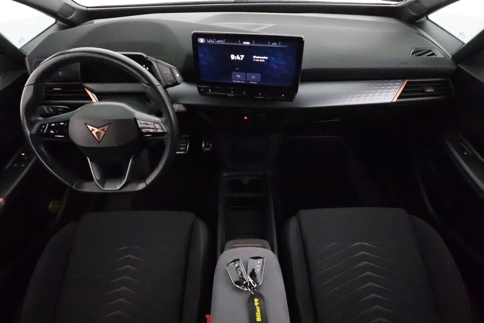 CUPRA Born 2022 150 kW 58kWh **ACC / LED / P.kamera / Digimittaristo / Ratinlämmitin / Navi / Kaistavahti** - Merkkihuollettu! / Akku kuntotarkastettu SoH 95,2% 