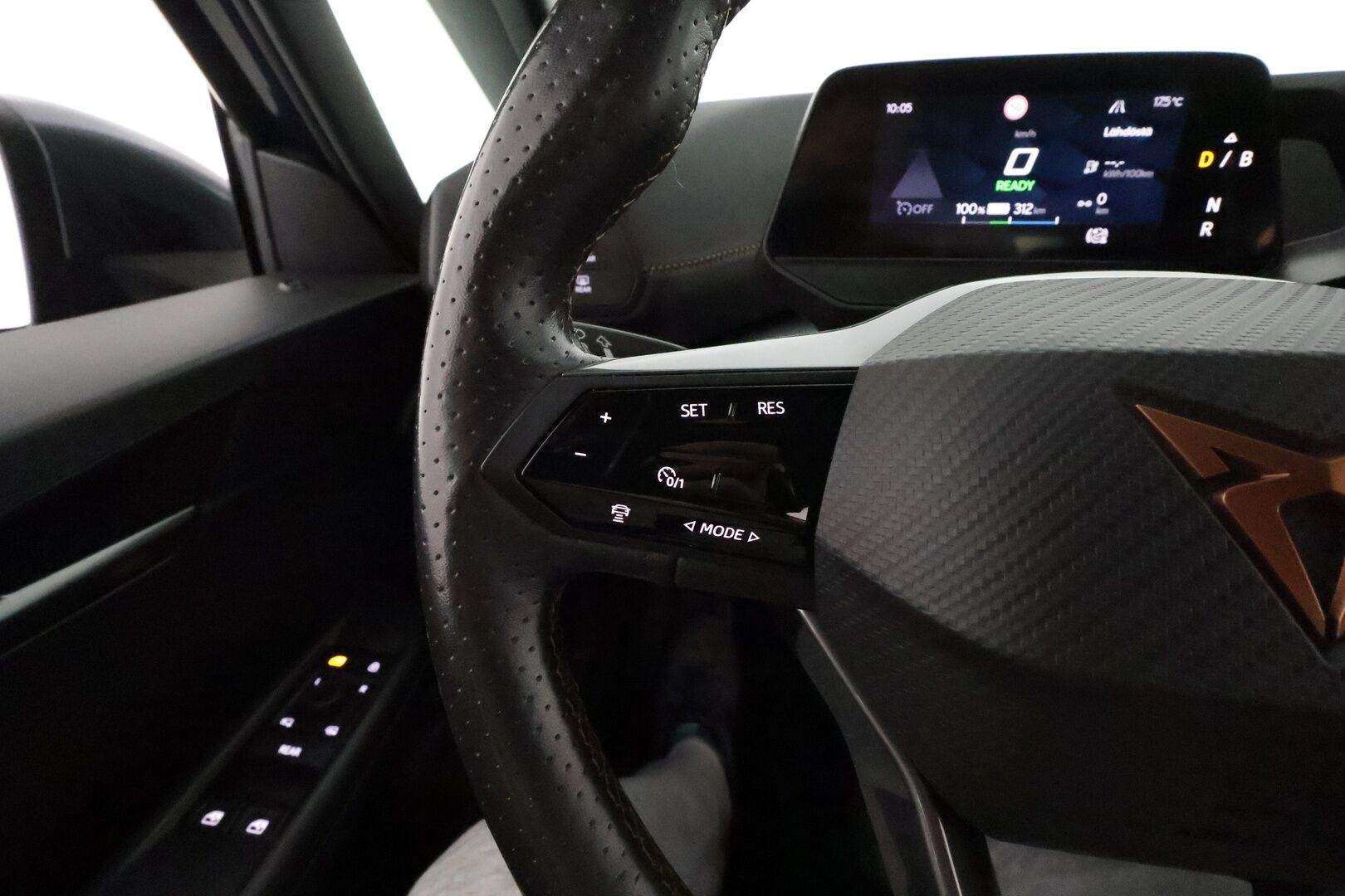 CUPRA Born 2022 150 kW 58kWh **ACC / LED / P.kamera / Digimittaristo / Ratinlämmitin / Navi / Kaistavahti** - Merkkihuollettu! / Akku kuntotarkastettu SoH 95,2% 
