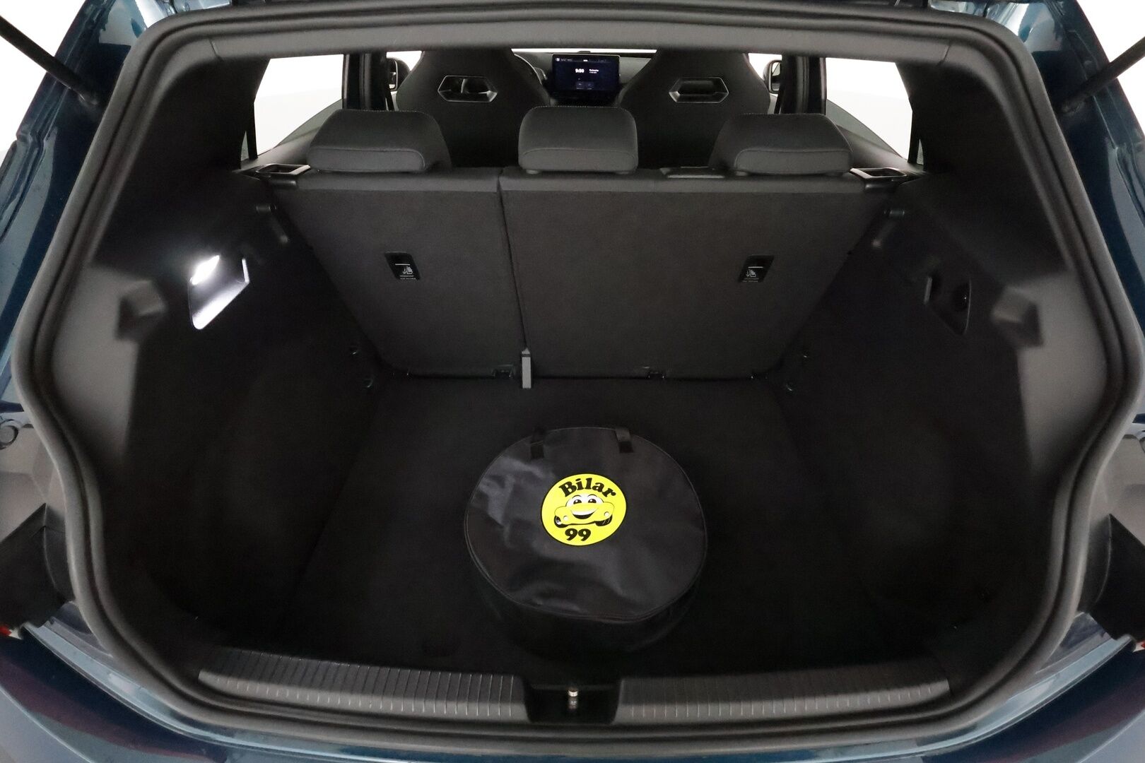 CUPRA Born 2022 150 kW 58kWh **ACC / LED / P.kamera / Digimittaristo / Ratinlämmitin / Navi / Kaistavahti** - Merkkihuollettu! / Akku kuntotarkastettu SoH 95,2% 