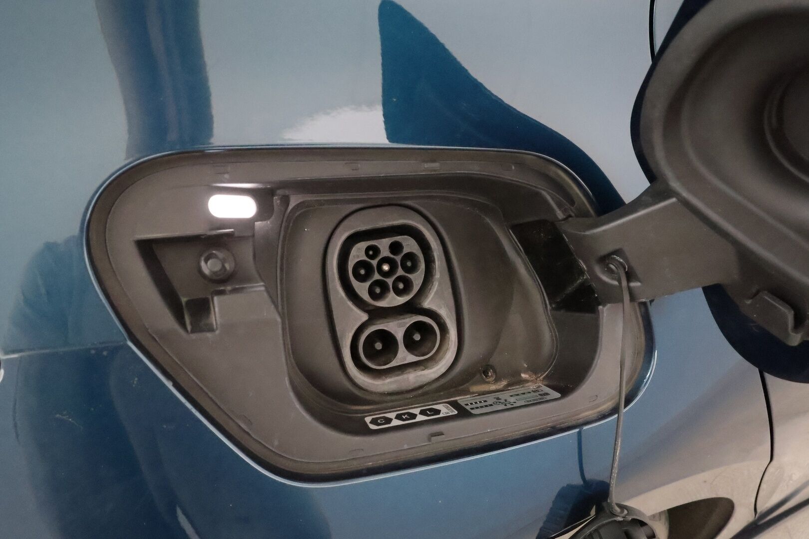 CUPRA Born 2022 150 kW 58kWh **ACC / LED / P.kamera / Digimittaristo / Ratinlämmitin / Navi / Kaistavahti** - Merkkihuollettu! / Akku kuntotarkastettu SoH 95,2% 