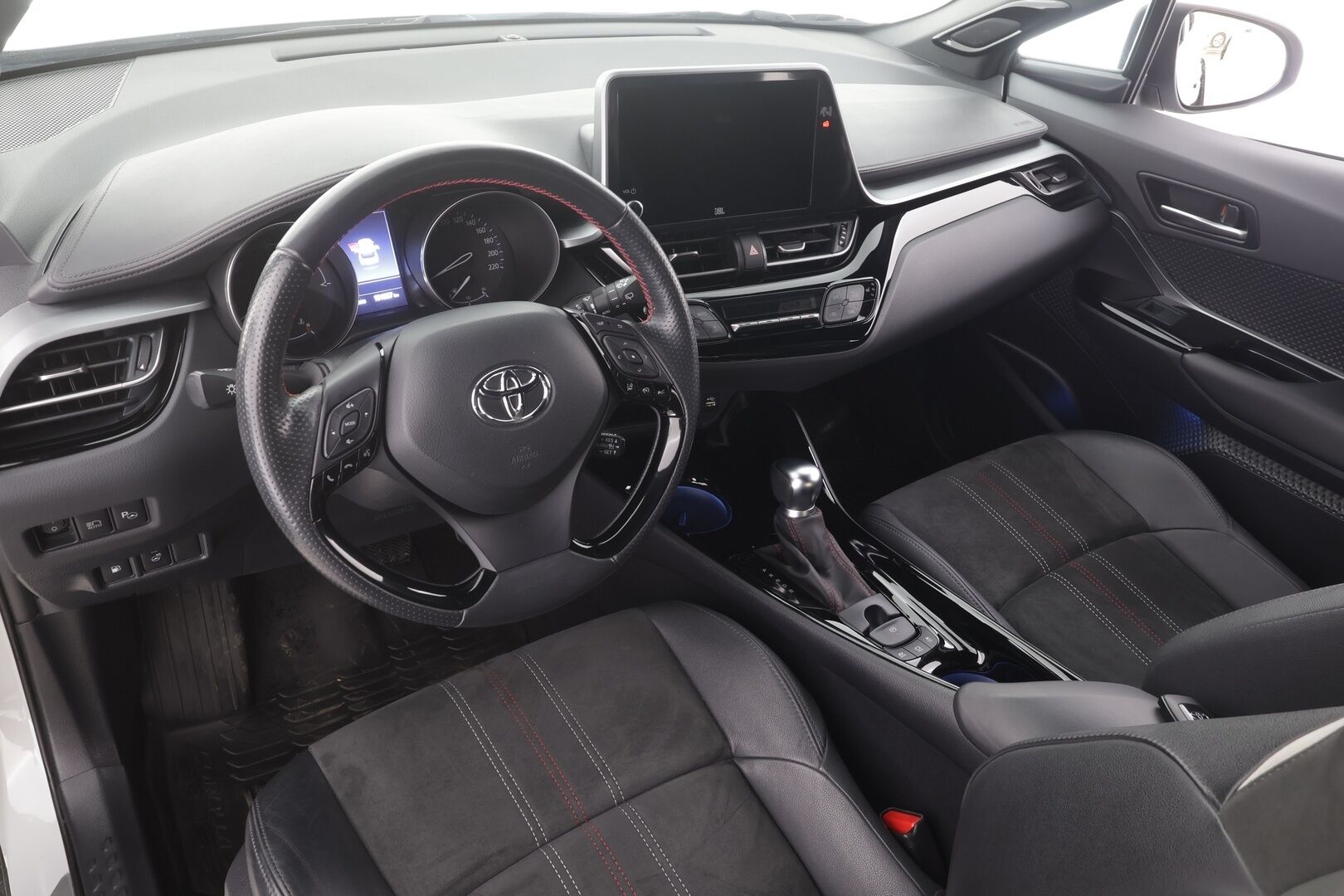 Toyota C-HR 2022 1,8 Hybrid GR Sport - | JBL | ACC | LED | LED-lisävalo | P.kamera | Navi | Kaistavahti | Katveavustin | Sähköpenkki | Keyless | Suomi-auto | Merkkihuollot | Kahdet renkaat |
