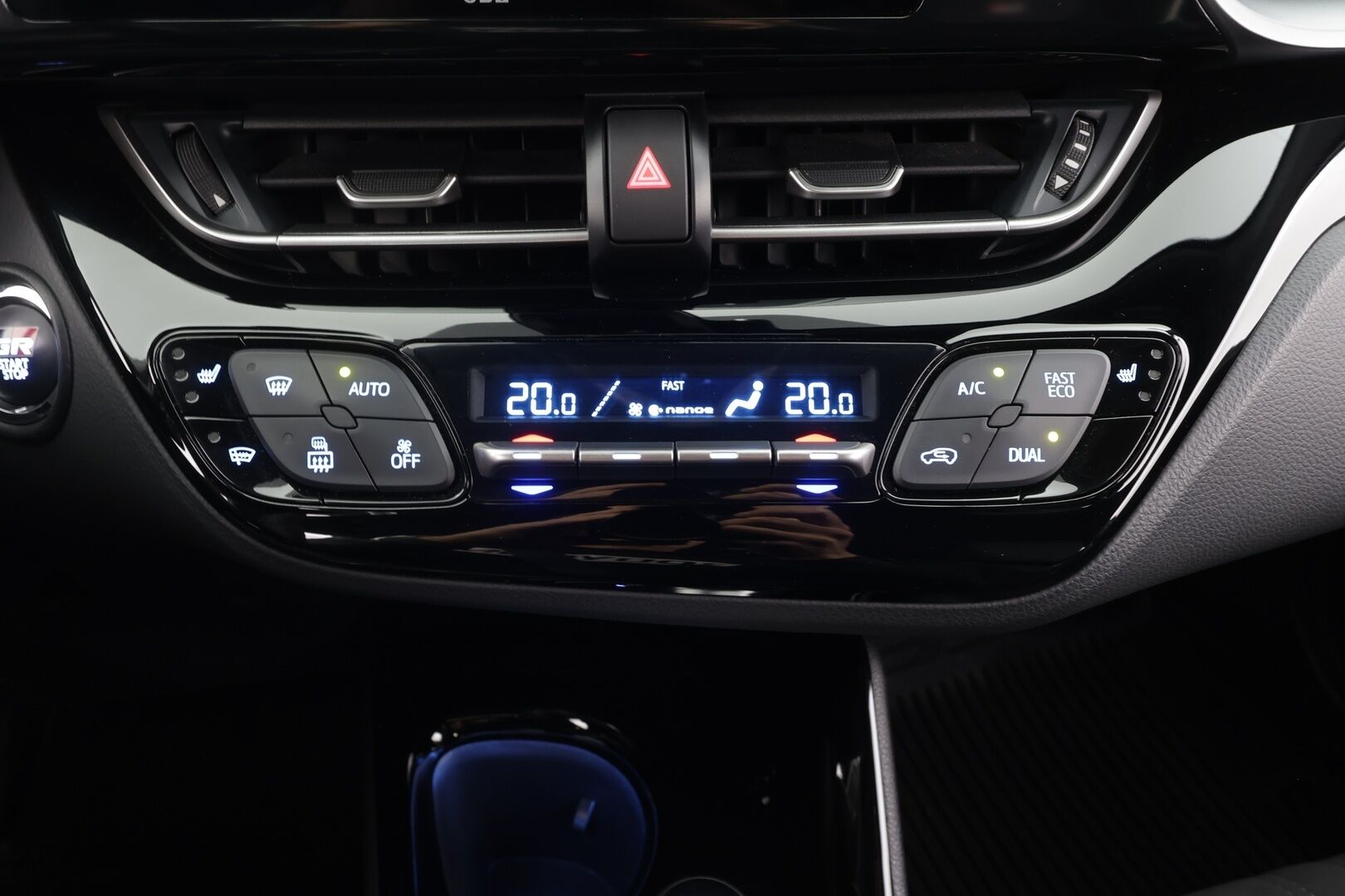 Toyota C-HR 2022 1,8 Hybrid GR Sport - | JBL | ACC | LED | LED-lisävalo | P.kamera | Navi | Kaistavahti | Katveavustin | Sähköpenkki | Keyless | Suomi-auto | Merkkihuollot | Kahdet renkaat |