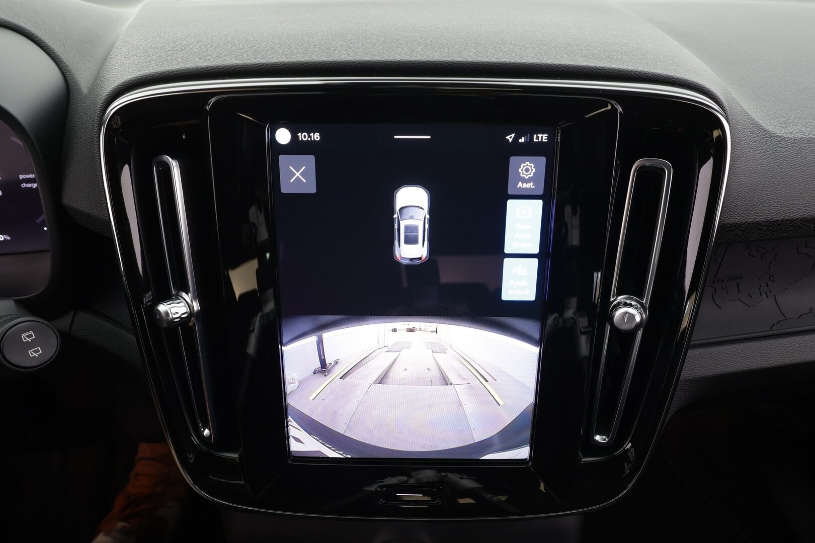 Volvo XC40 2023 Recharge Single Plus aut - Suomiauto | Lämpöpumppu | Akuston Esilämmitys | ACC | Peruutuskamera | Muistipenkki | Adapt.LED | 2x Renkaat Aluvantein!