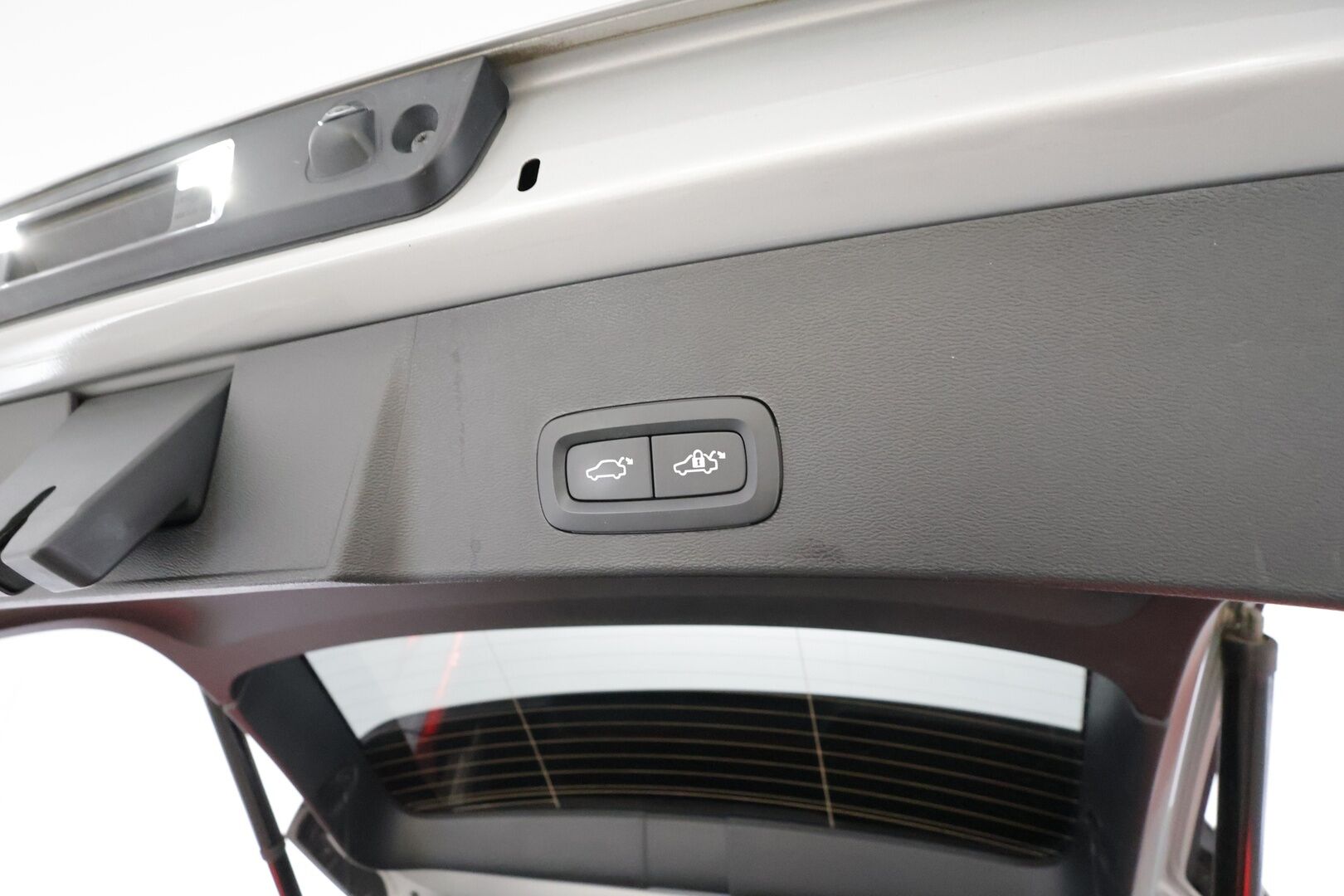 Volvo XC40 2023 Recharge Single Plus aut - Suomiauto | Lämpöpumppu | Akuston Esilämmitys | ACC | Peruutuskamera | Muistipenkki | Adapt.LED | 2x Renkaat Aluvantein!