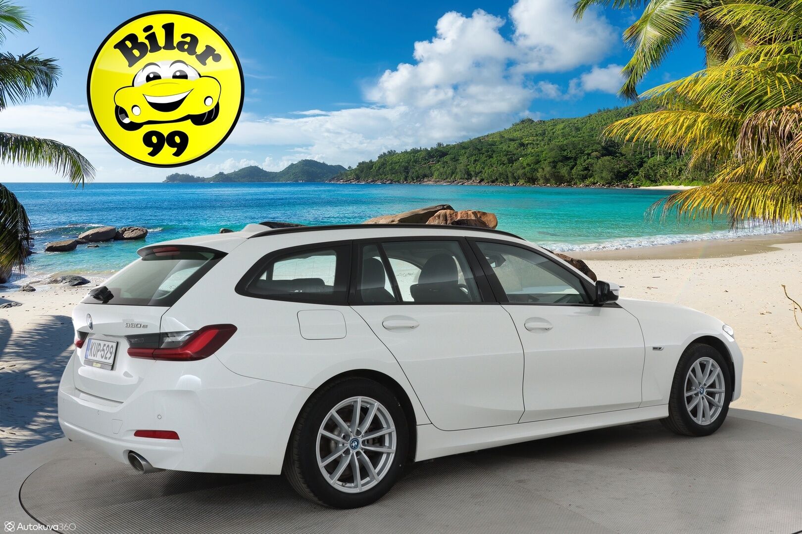 BMW 330 2023 G21 LCI Touring 330e xDrive A Charged Edition **Facelift / Sporttipenkit / Vakkari / Navi / Apple&Android / P.tutkat** - 1-om. Suomi-auto / 