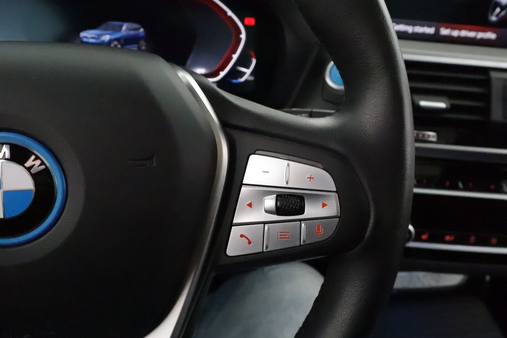 BMW iX3 2021 Charged Plus **Adapt.vakkari / H&K / 360° / HUD / Muistipenkki / Panorama / Adapt.LED / Navi** - 3,99 % KORKOTARJOUS TÄHÄN AUTOON - Kahdet renkaat aluvanteilla / Nahkaverhoilu / Digimittaristo / Adaptiivinen alusta / Comfort Access / Hieno!
