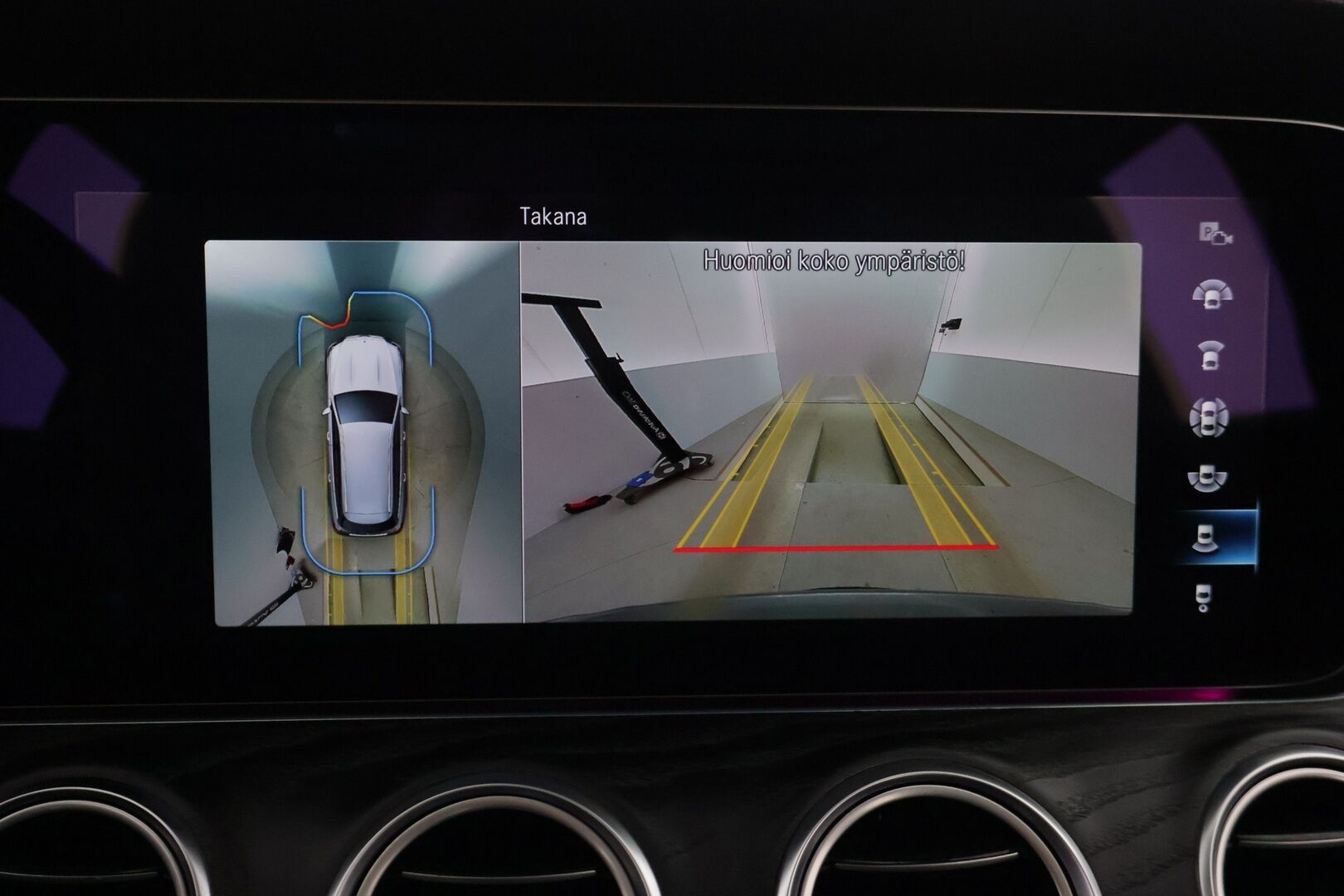 Mercedes-Benz E 2021 300 de 4MATIC T A EQ Power AMG / Panorama / Koukku / 360° Kamera / Sporttipenkit Muistilla / Multibeam LED / KeylessGo - Akku kuntotarkastettu / 2x Aluvanteet